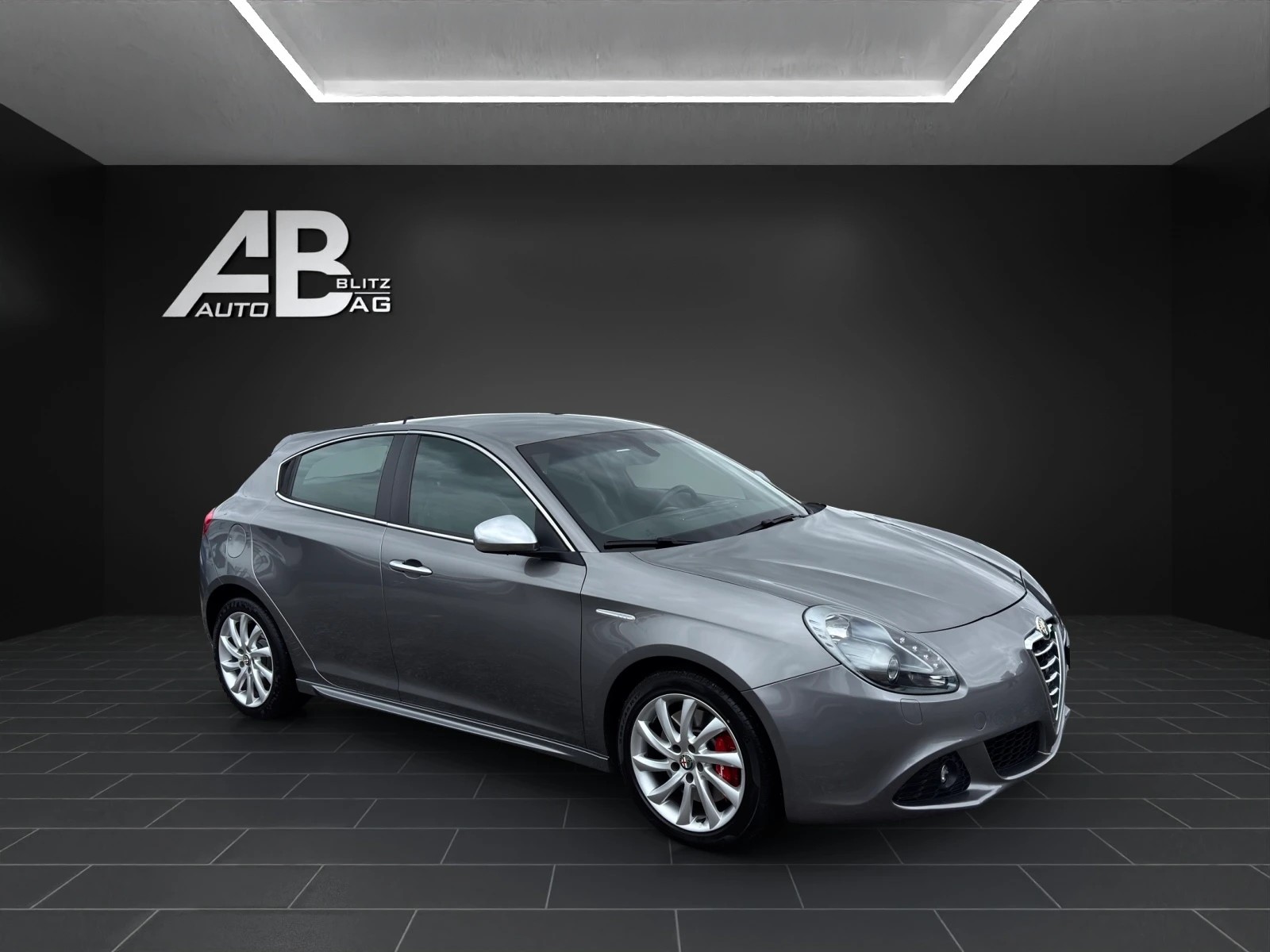 ALFA ROMEO Giulietta 1.4 MultiAir Distinctive TCT-image-5