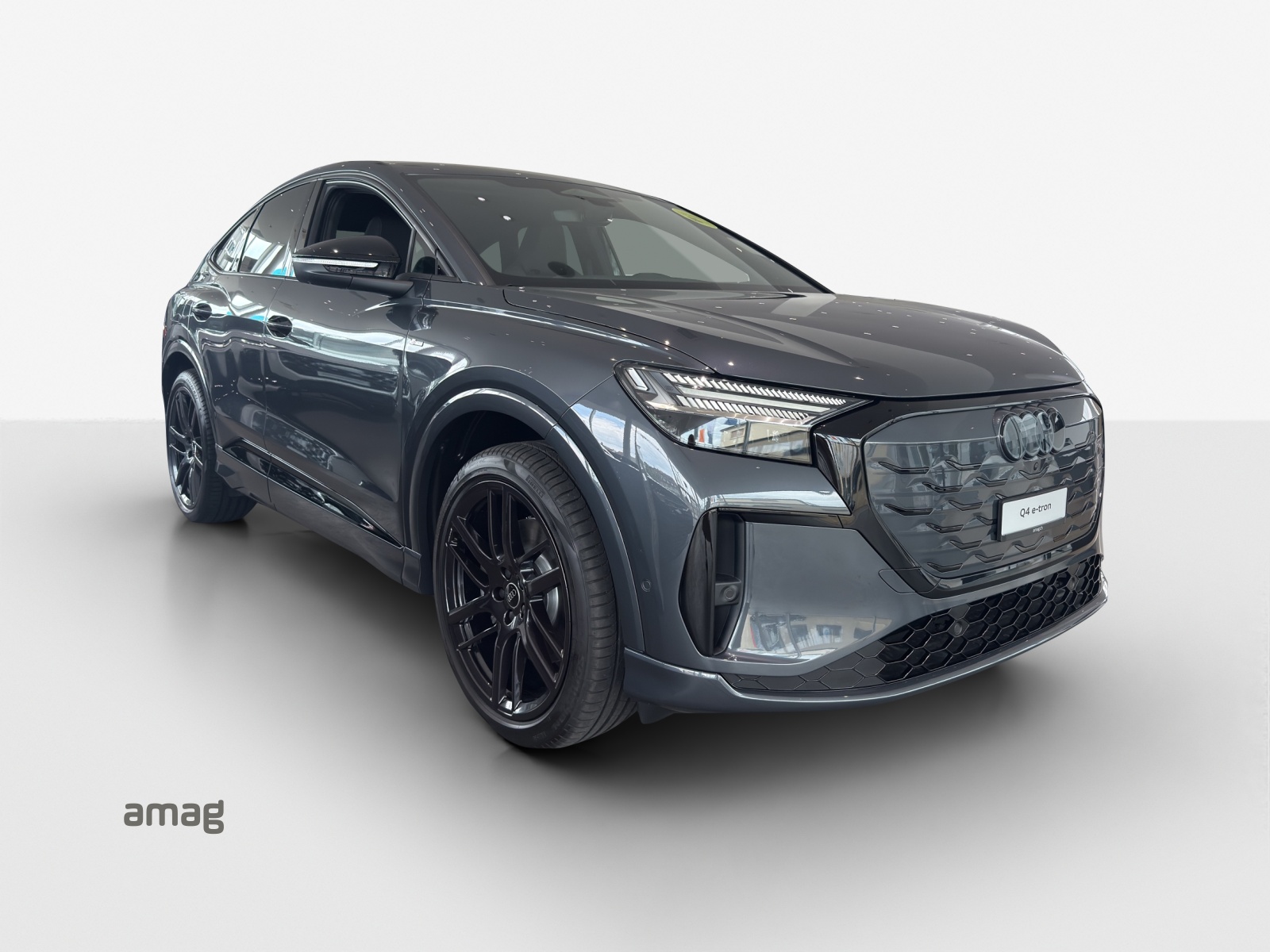 AUDI Q4 Sportback e-tron quattro performance Swiss Ski-image-5