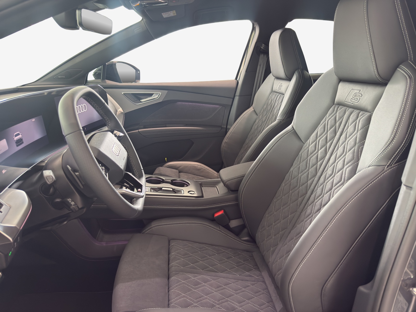 AUDI Q4 Sportback e-tron quattro performance Swiss Ski-image-7