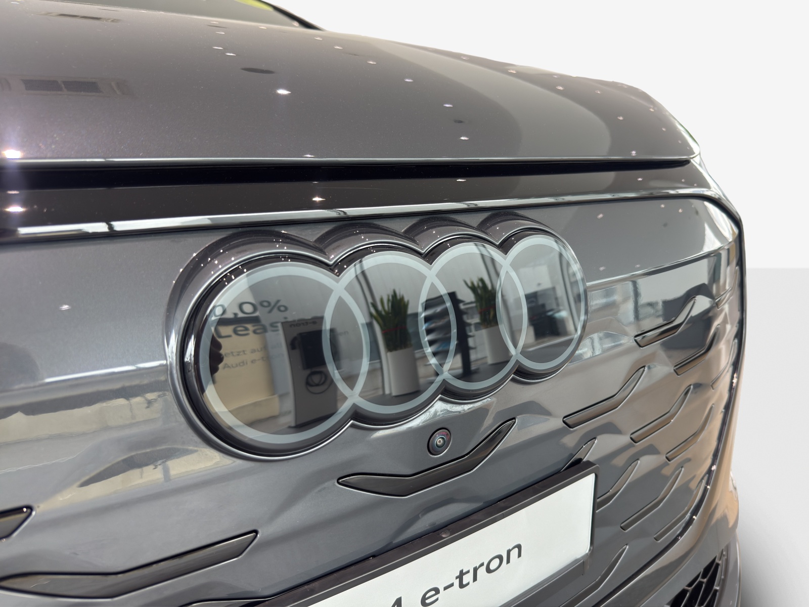 AUDI Q4 Sportback e-tron quattro performance Swiss Ski-image-15