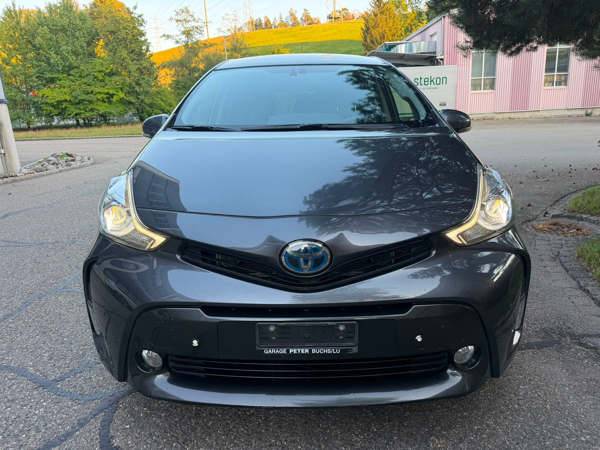 TOYOTA Prius+ 1.8 VVT-i HSD Sol Premium-image-1