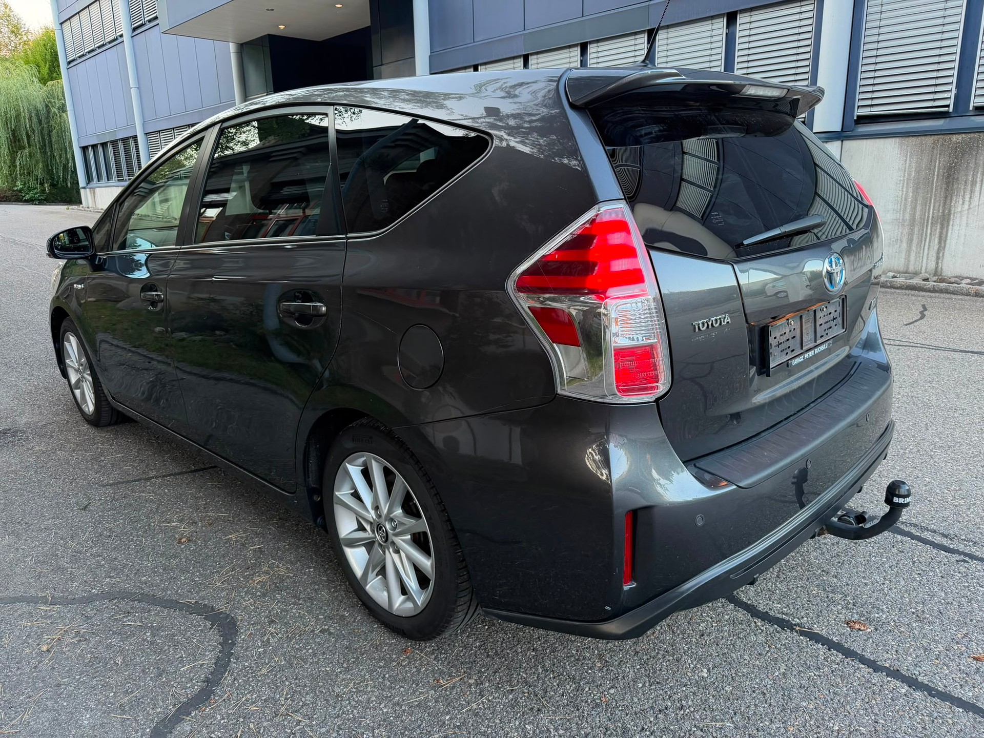 TOYOTA Prius+ 1.8 VVT-i HSD Sol Premium-image-5