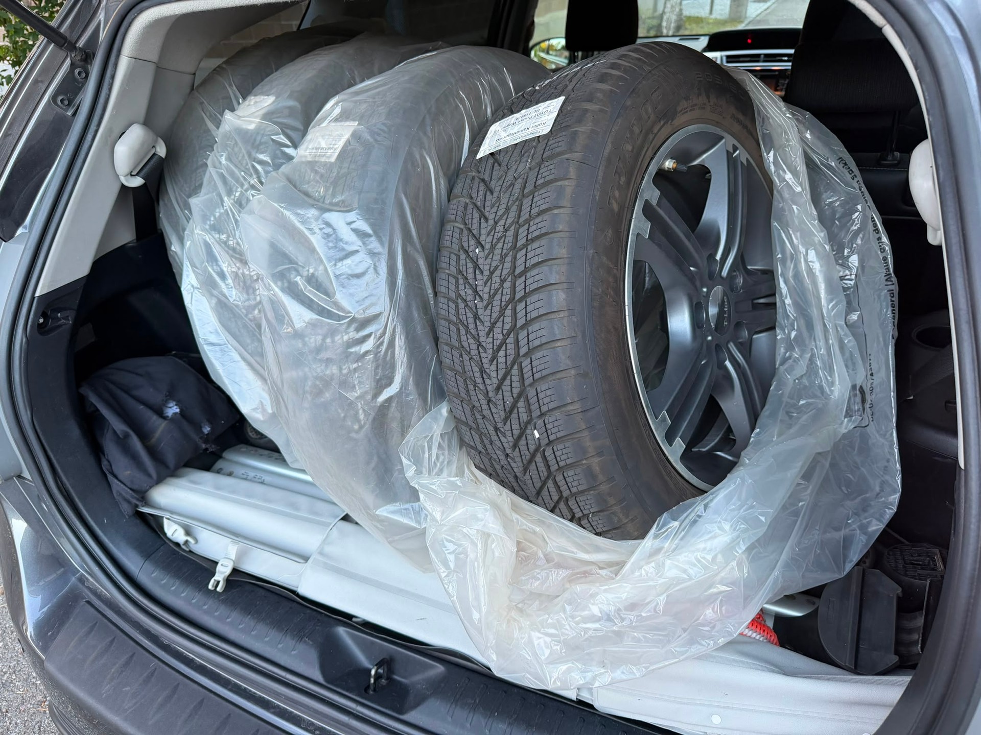 TOYOTA Prius+ 1.8 VVT-i HSD Sol Premium-image-12