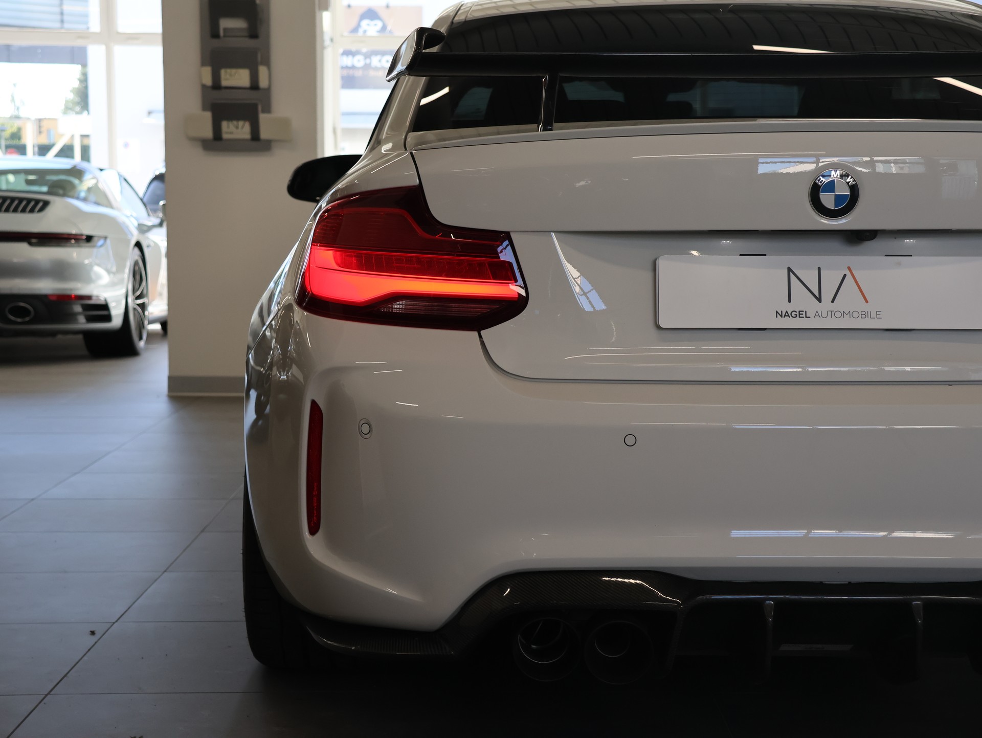 BMW M2 Competition *Grail Auspuff* *Panoramadach* *Harman/Kardon*-image-8