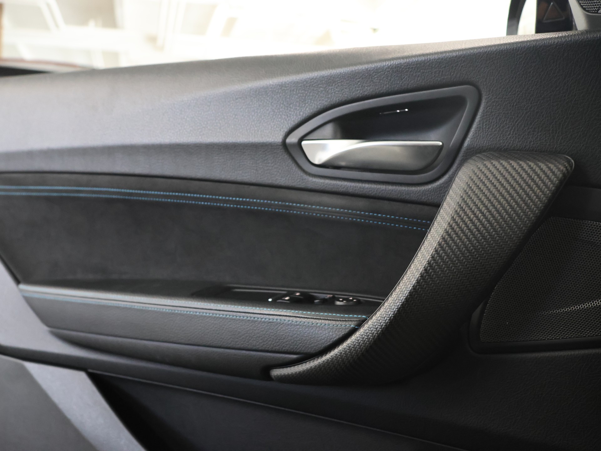 BMW M2 Competition *Grail Auspuff* *Panoramadach* *Harman/Kardon*-image-34