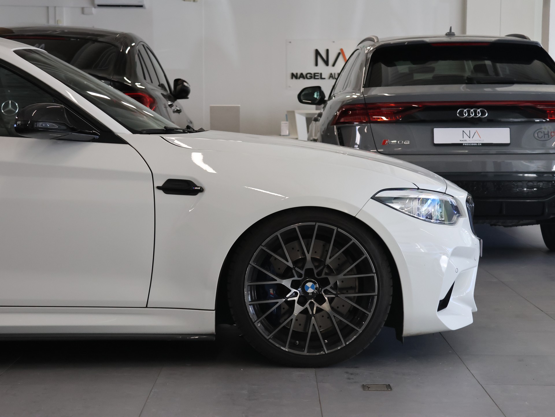 BMW M2 Competition *Grail Auspuff* *Panoramadach* *Harman/Kardon*-image-13