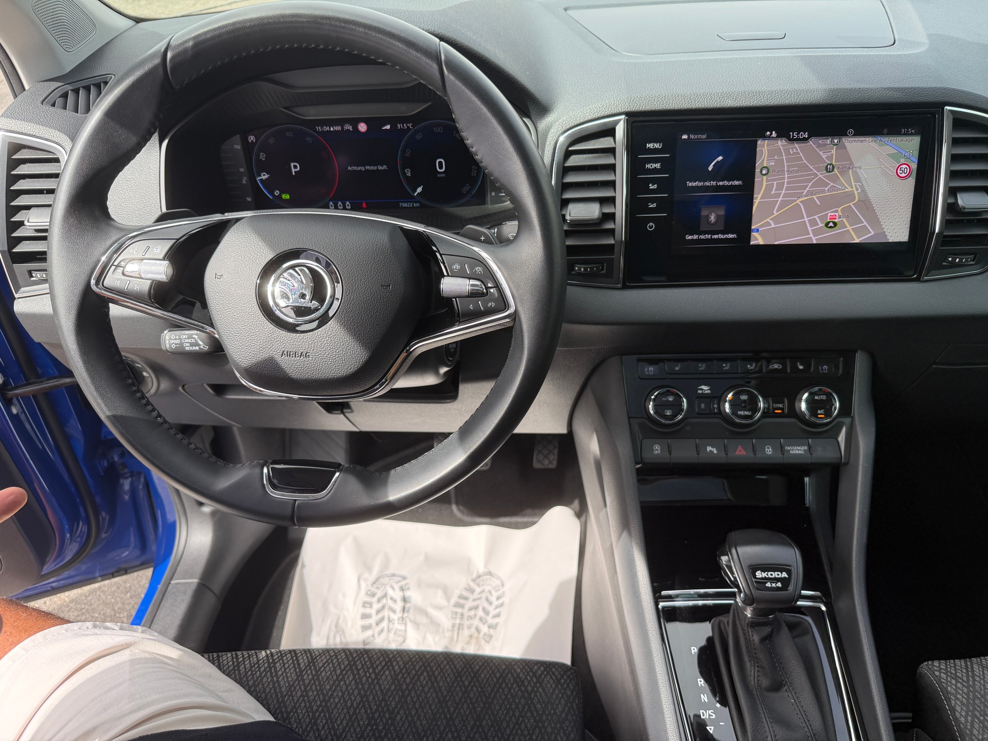SKODA Karoq 2.0 TDI CR Style 4x4 DSG-image-10