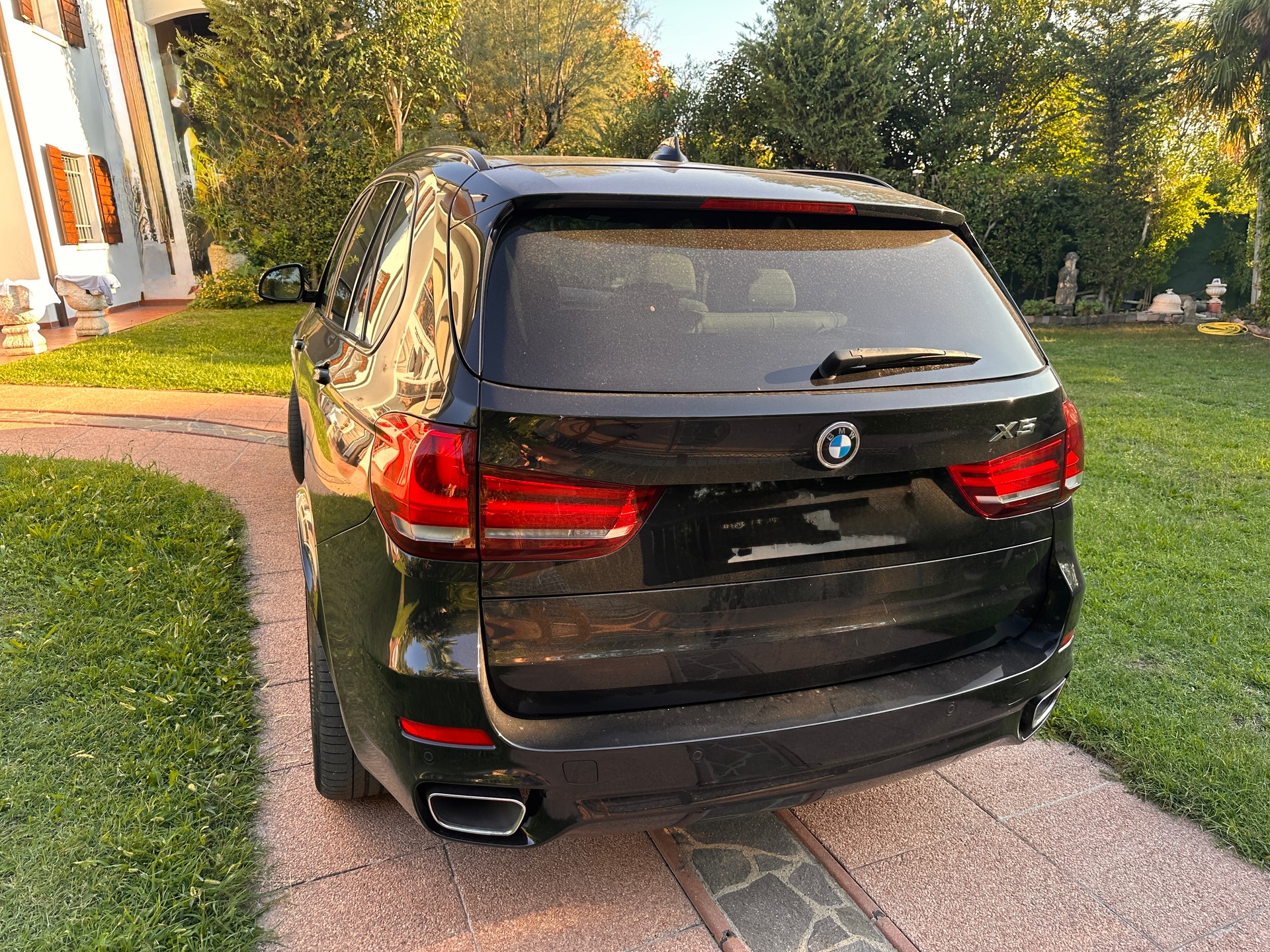 BMW 40d xDrive SAG-image-3