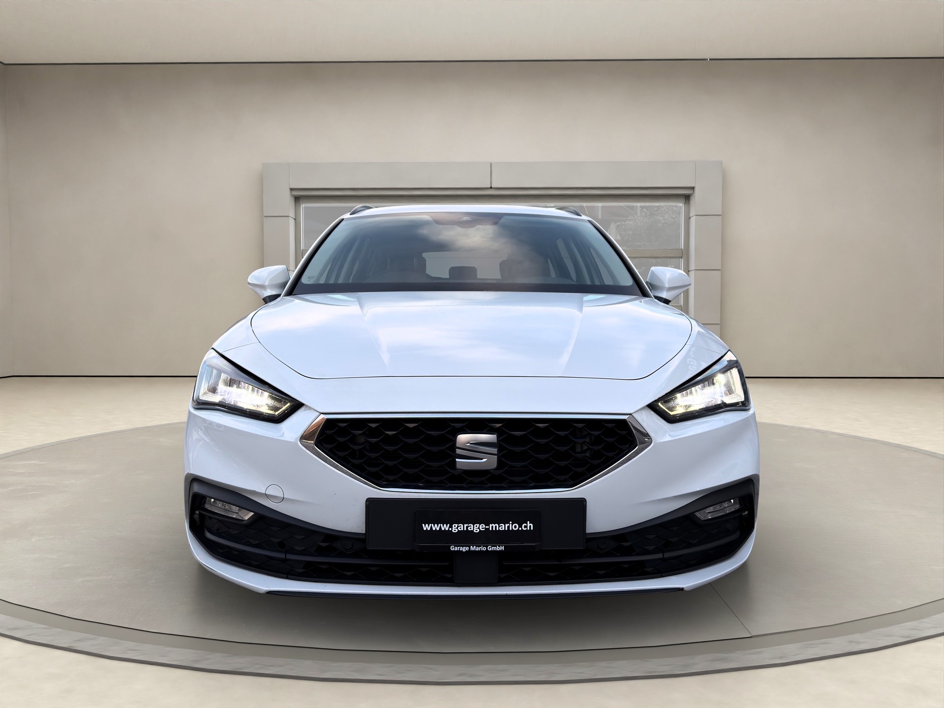 SEAT Leon ST 2.0 TDI EVO DSG Style ✅CH-Fahrzeug & 8-fach bereift auf ALU✅-image-1