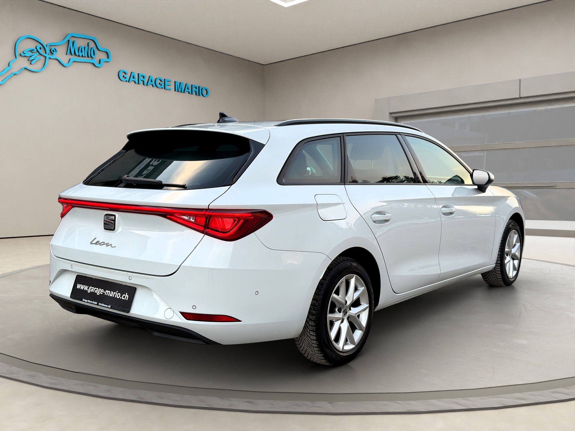 SEAT Leon ST 2.0 TDI EVO DSG Style ✅CH-Fahrzeug & 8-fach bereift auf ALU✅-image-4