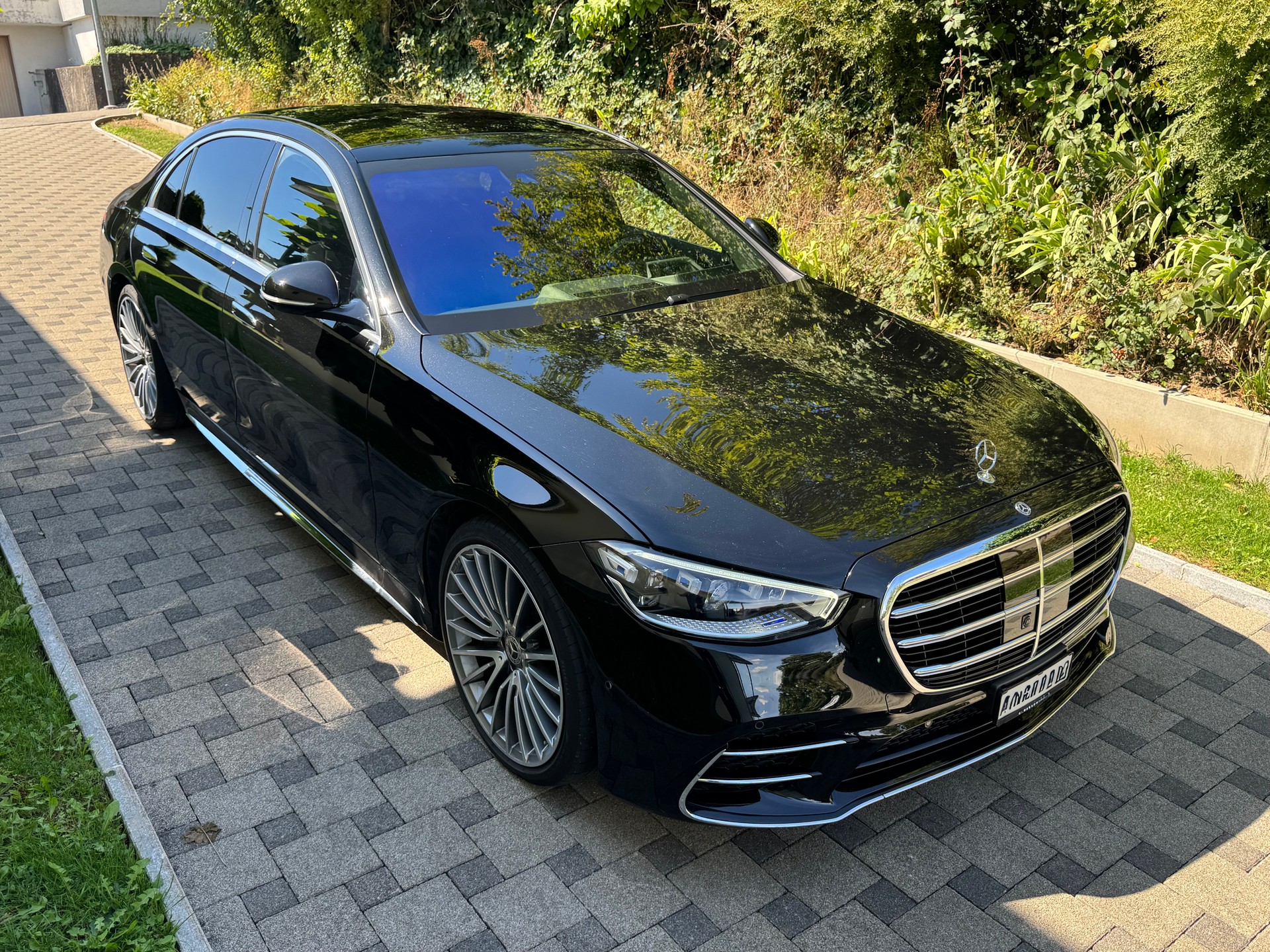 MERCEDES-BENZ S 500 AMG Line 4MATIC lang-image-1