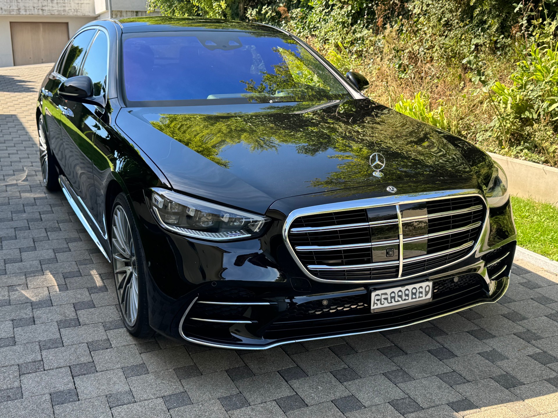MERCEDES-BENZ S 500 AMG Line 4MATIC lang-image-0