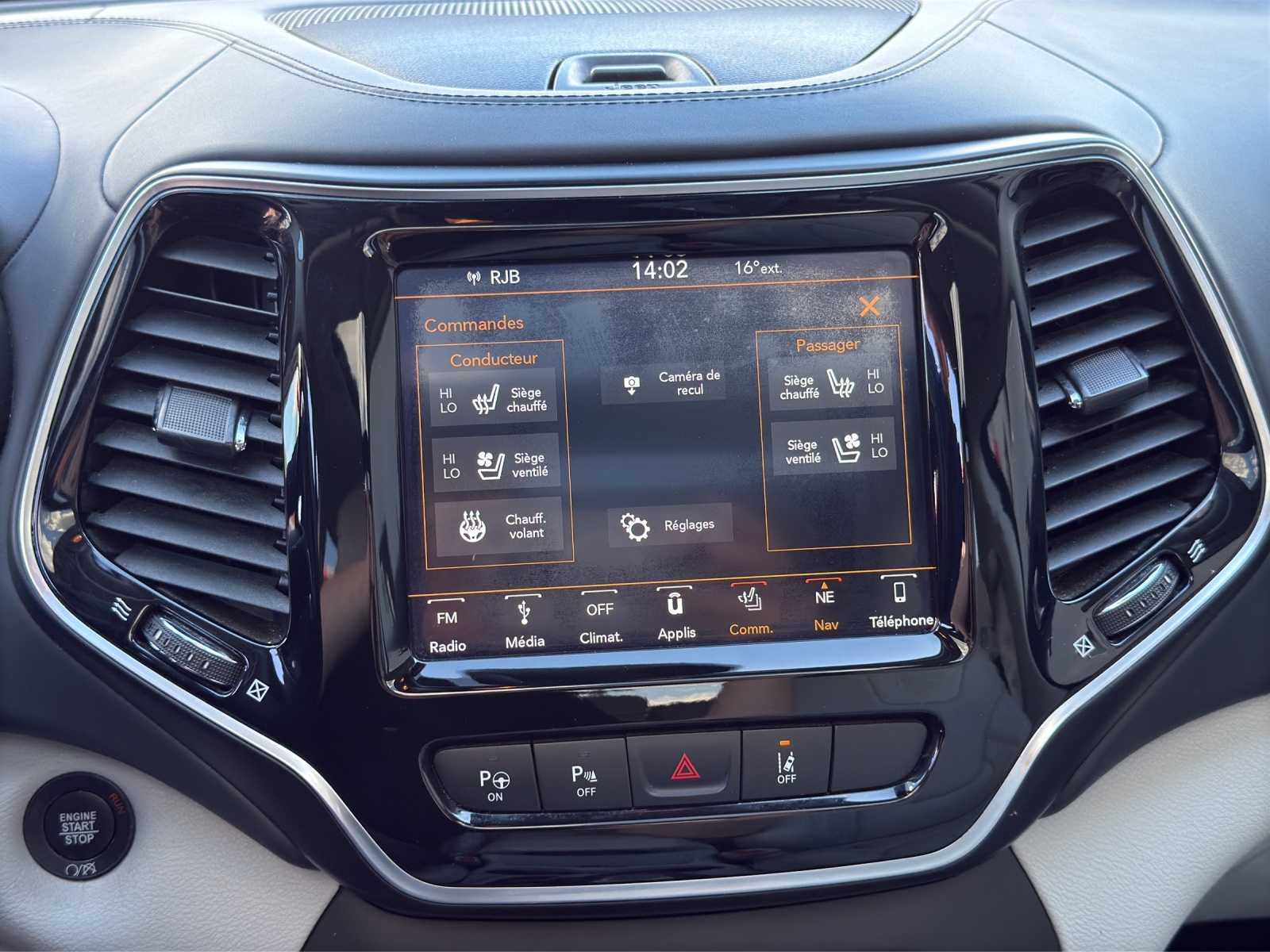 JEEP Cherokee 2.2MJ Overland AWD Drive II 9ATX-image-29