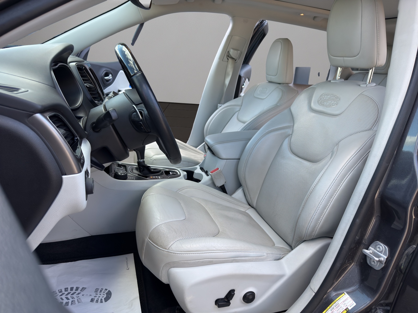JEEP Cherokee 2.2MJ Overland AWD Drive II 9ATX-image-8