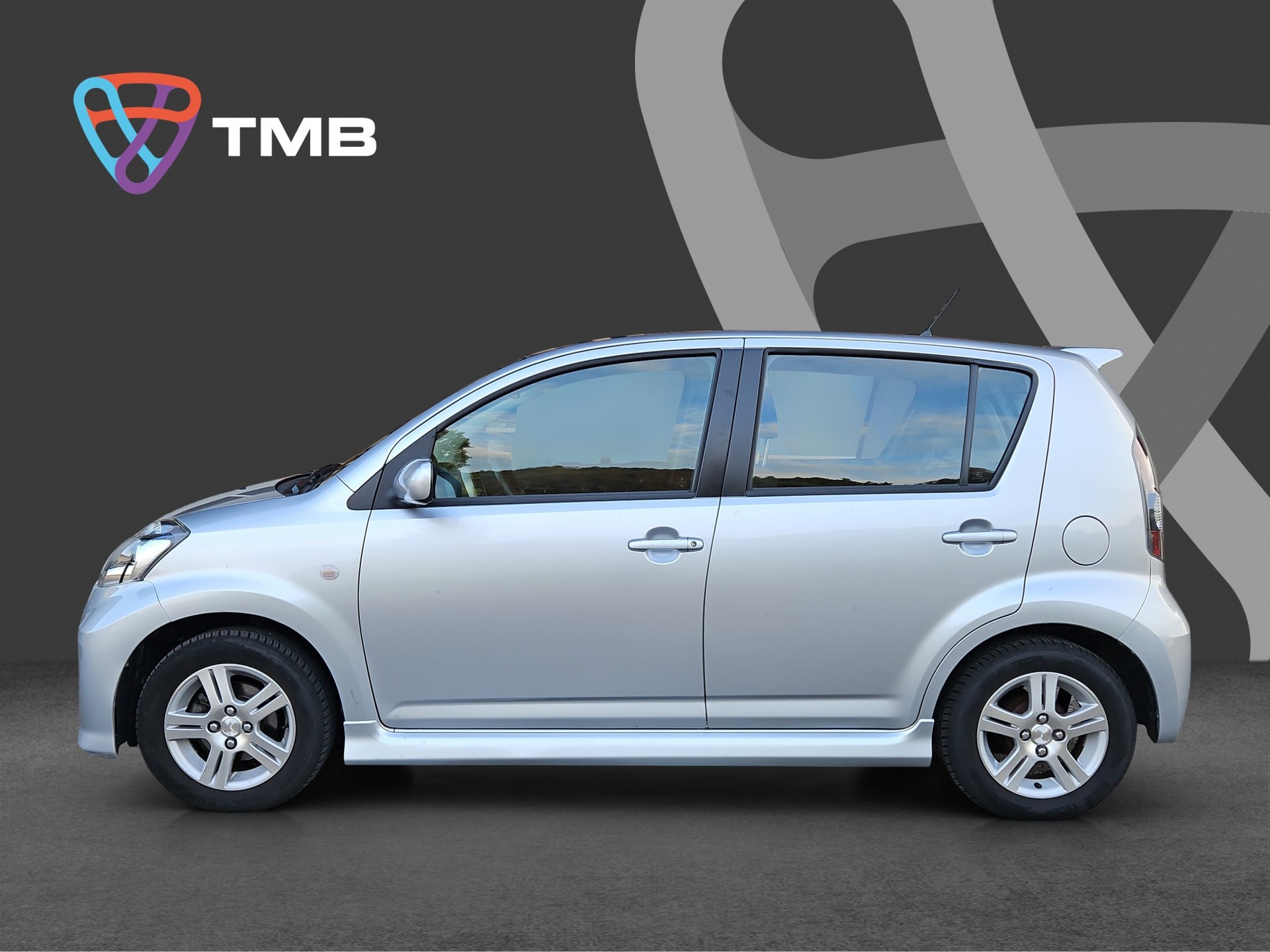 DAIHATSU Sirion 1.3 S eco-4WD Automatic-image-1