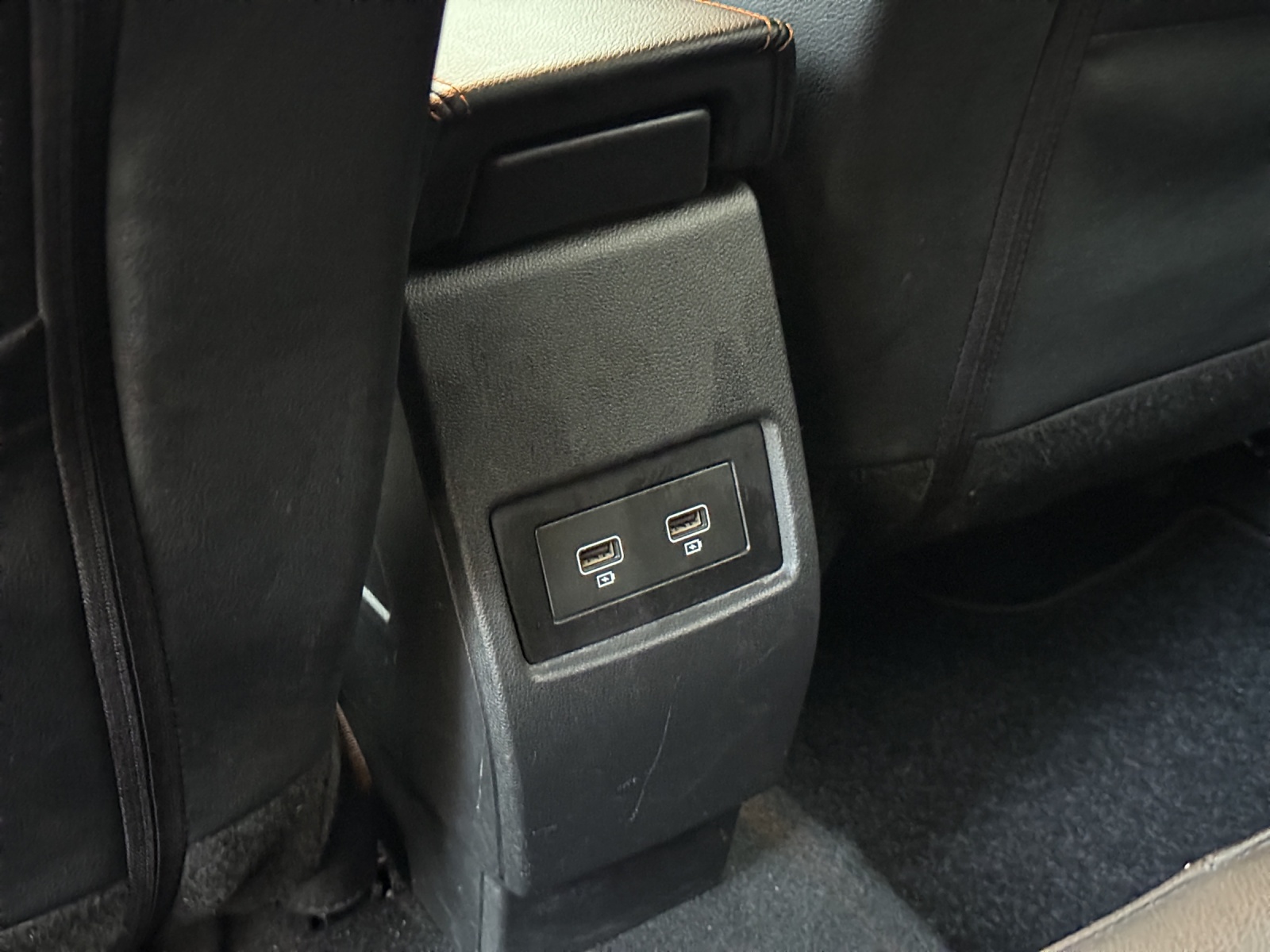 DACIA Duster TCe 150 Extreme EDC 4x2-image-19