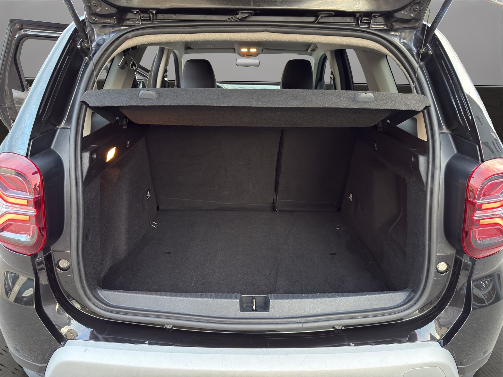 DACIA Duster TCe 150 Extreme EDC 4x2-image-18