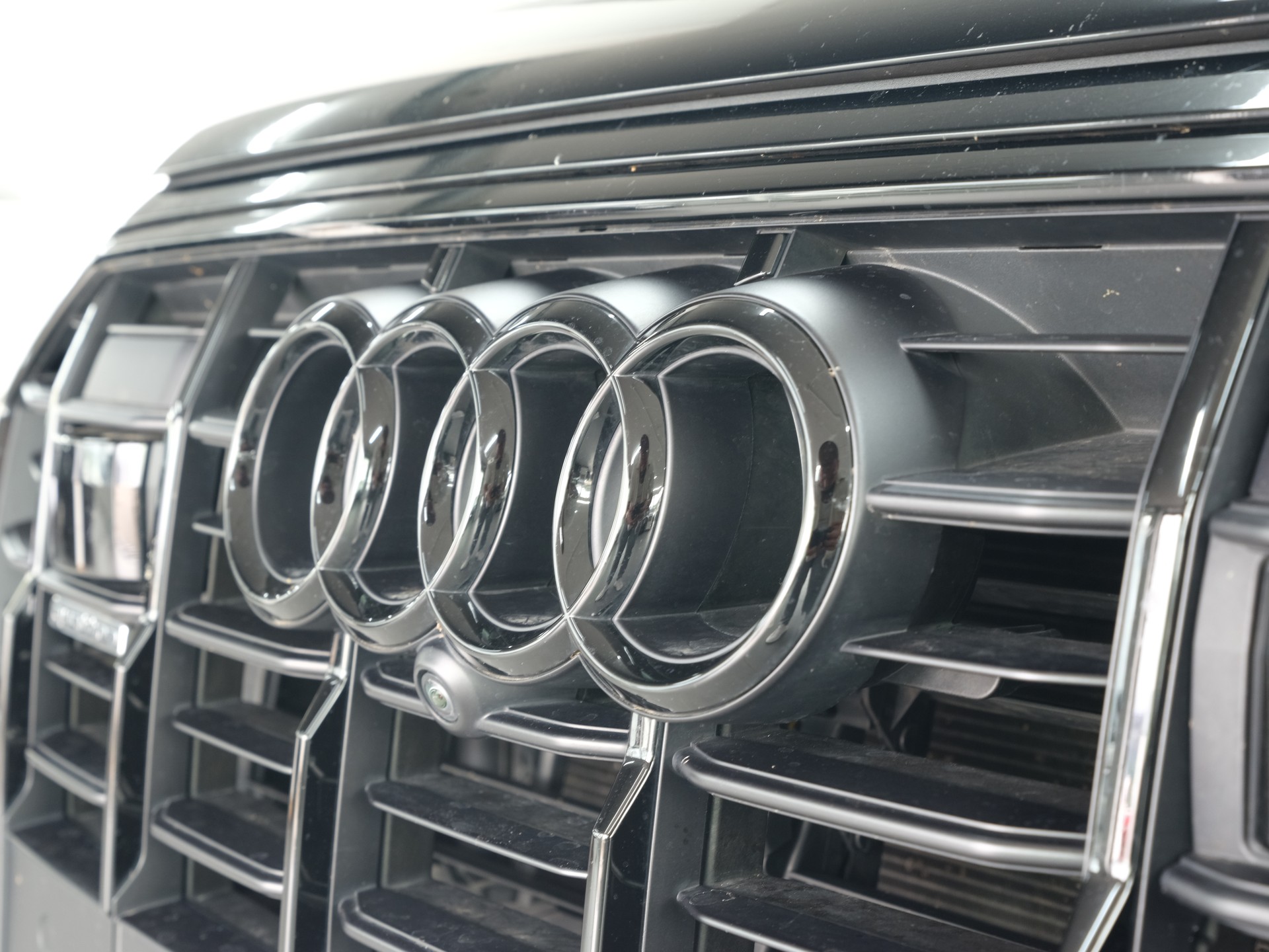 AUDI Q7 50 TDI quattro S Line tiptronic *Carplay* *360 Kamera* *Memory*-image-12