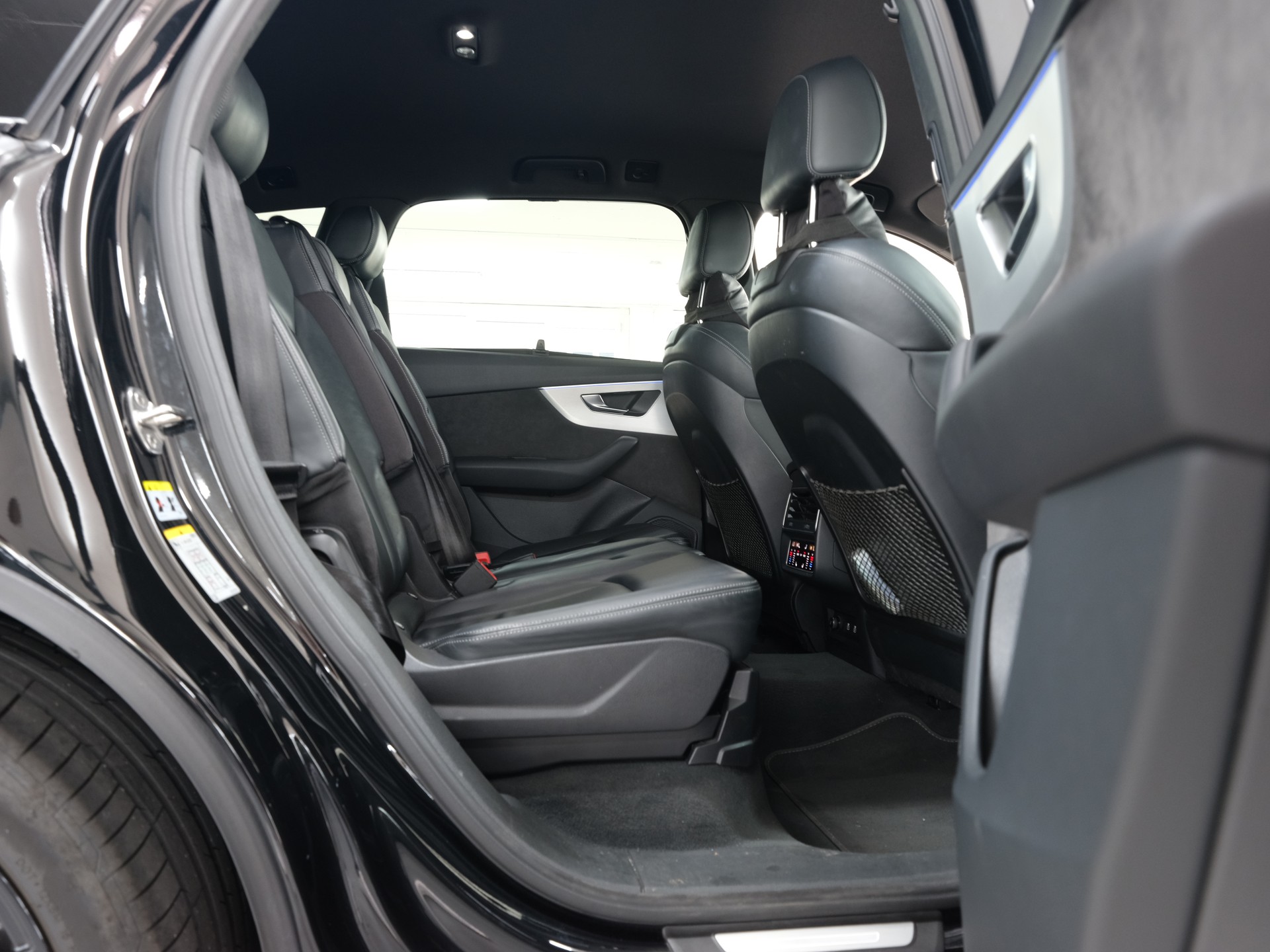 AUDI Q7 50 TDI quattro S Line tiptronic *Carplay* *360 Kamera* *Memory*-image-29