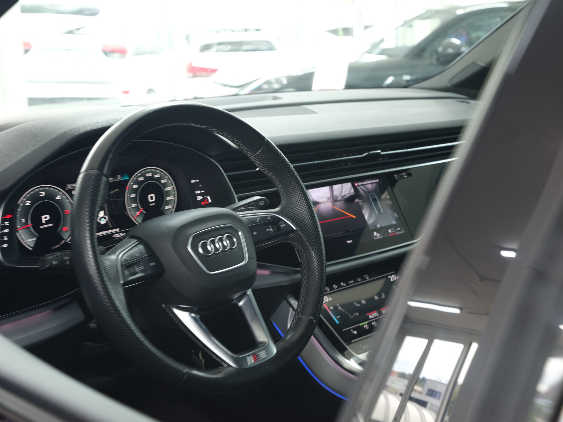 AUDI Q7 50 TDI quattro S Line tiptronic *Carplay* *360 Kamera* *Memory*-image-20