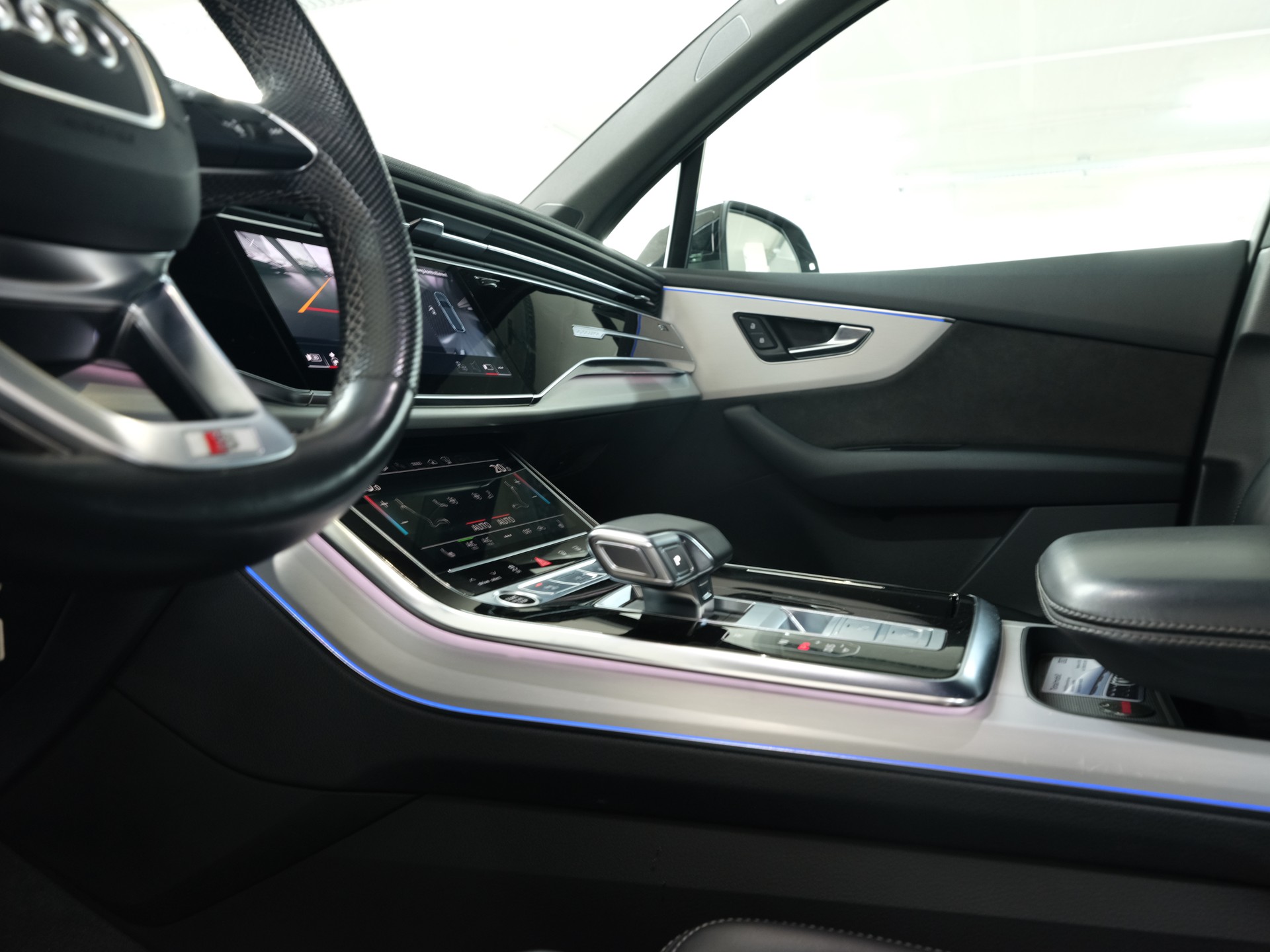 AUDI Q7 50 TDI quattro S Line tiptronic *Carplay* *360 Kamera* *Memory*-image-27