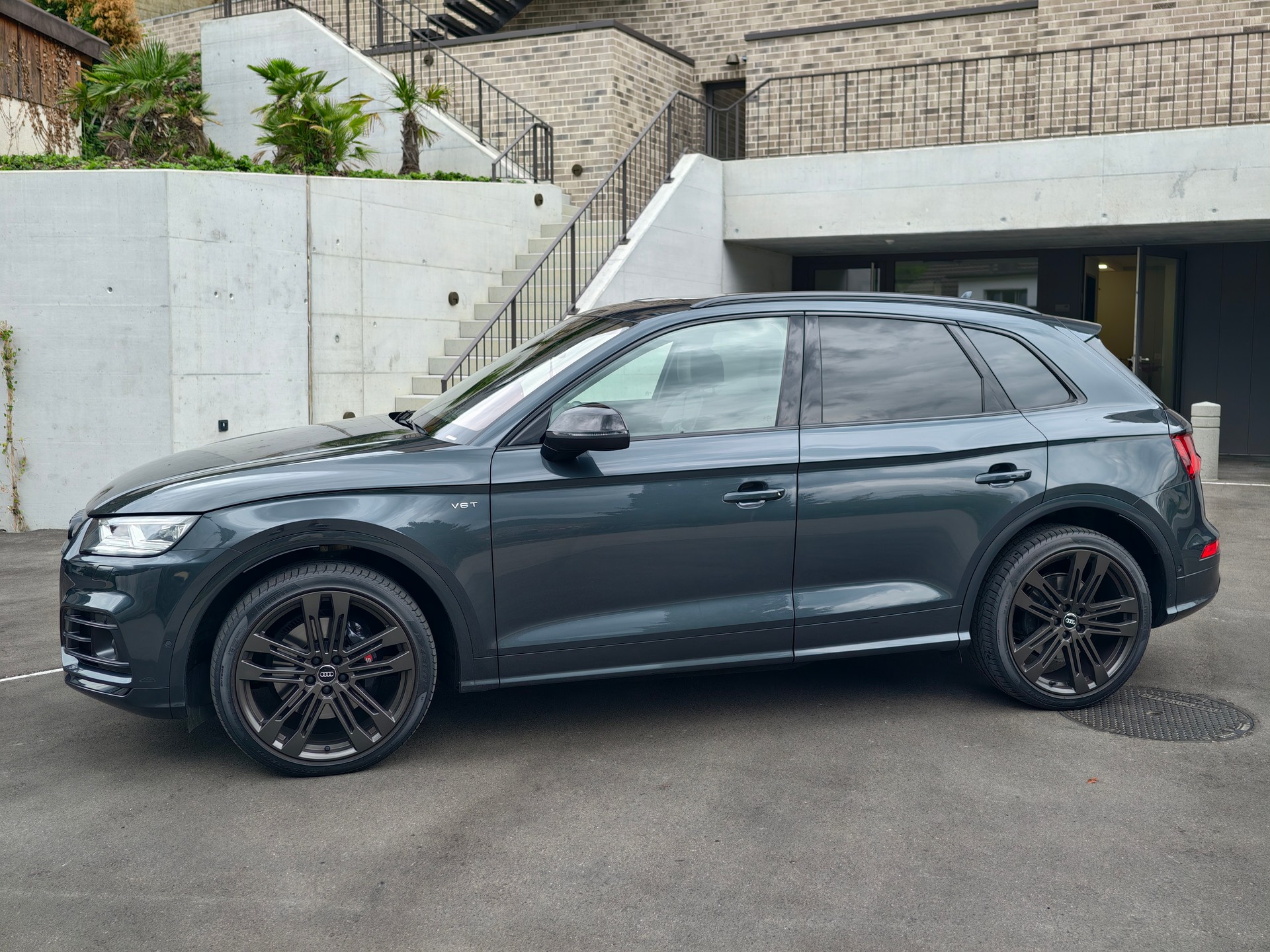 AUDI 3.0 V6 TFSI quattro T-Tronic-image-0