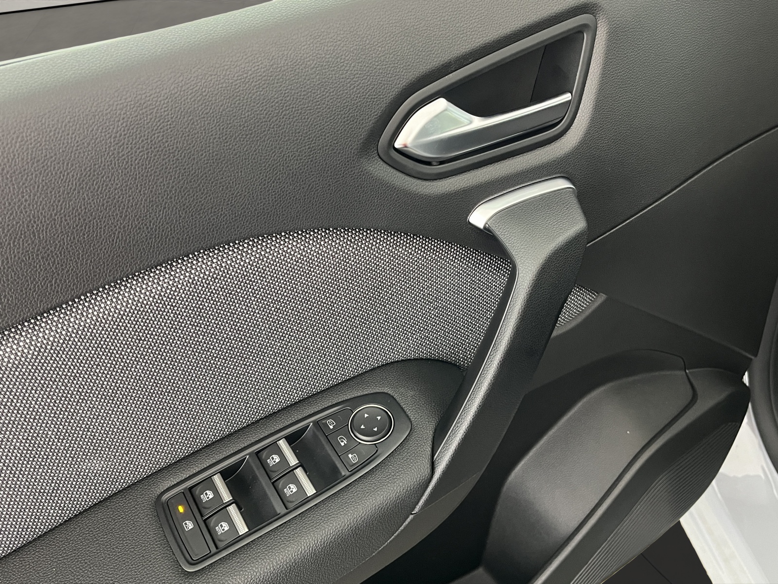 RENAULT Captur 1.8 E-Tech techno-image-12