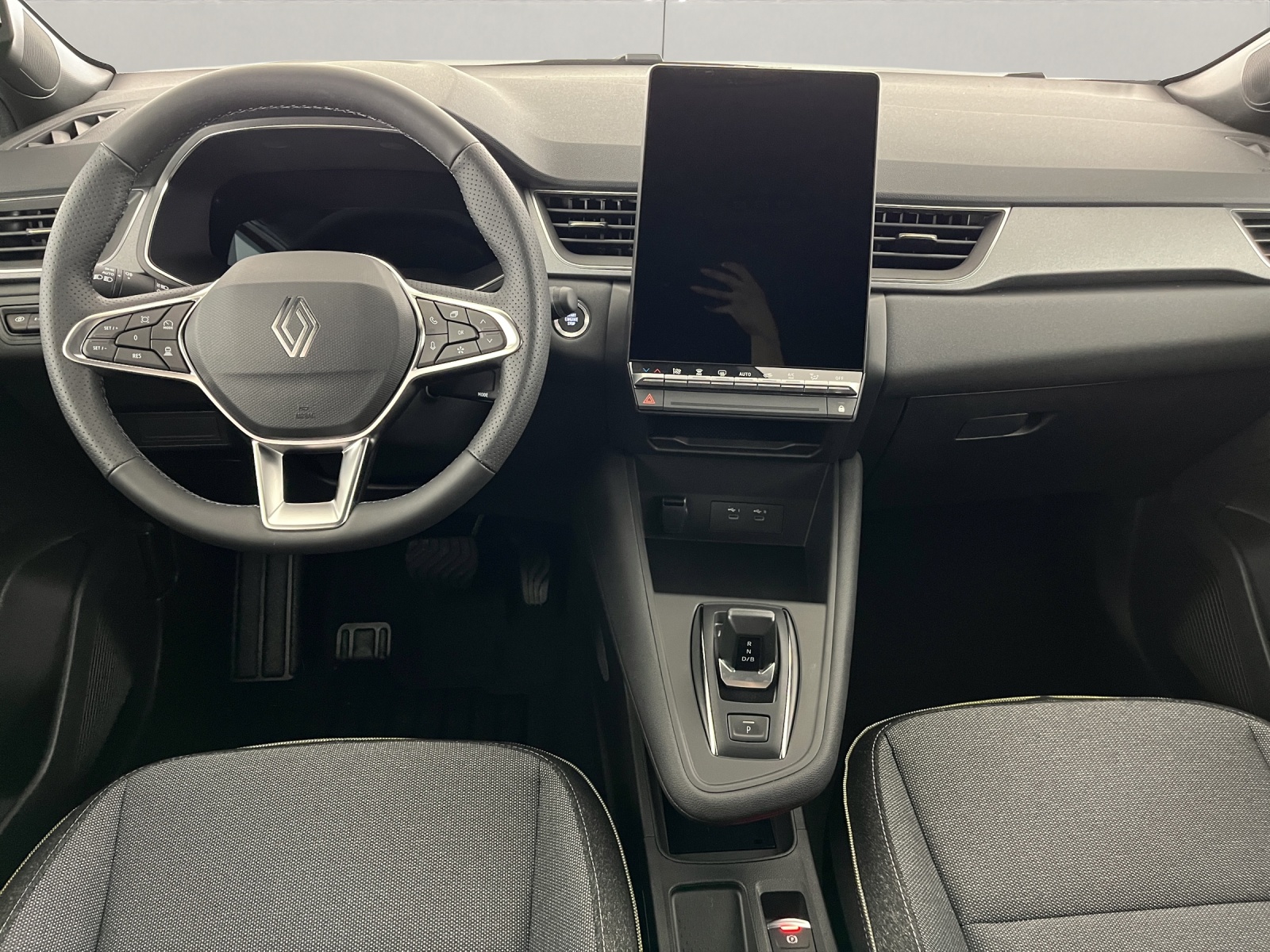 RENAULT Captur 1.8 E-Tech techno-image-8