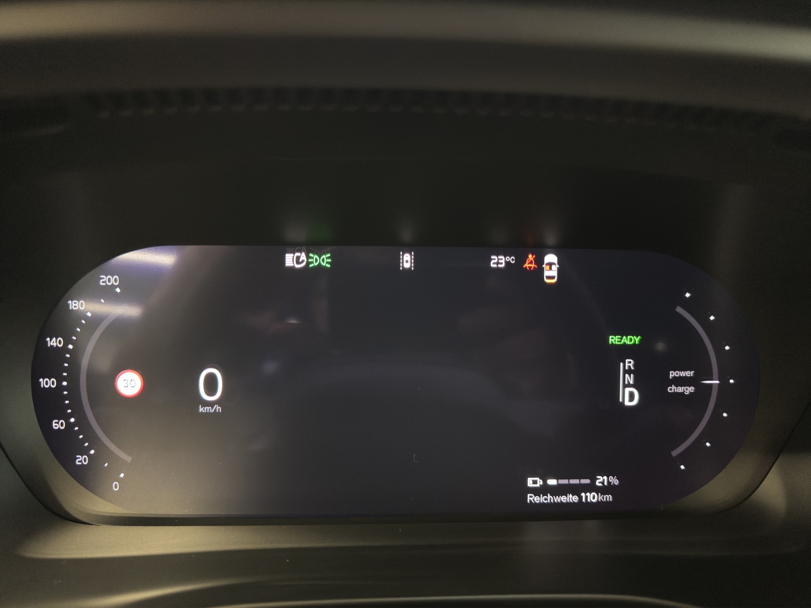 VOLVO EX40 Twin Performance Ultra AWD-image-8