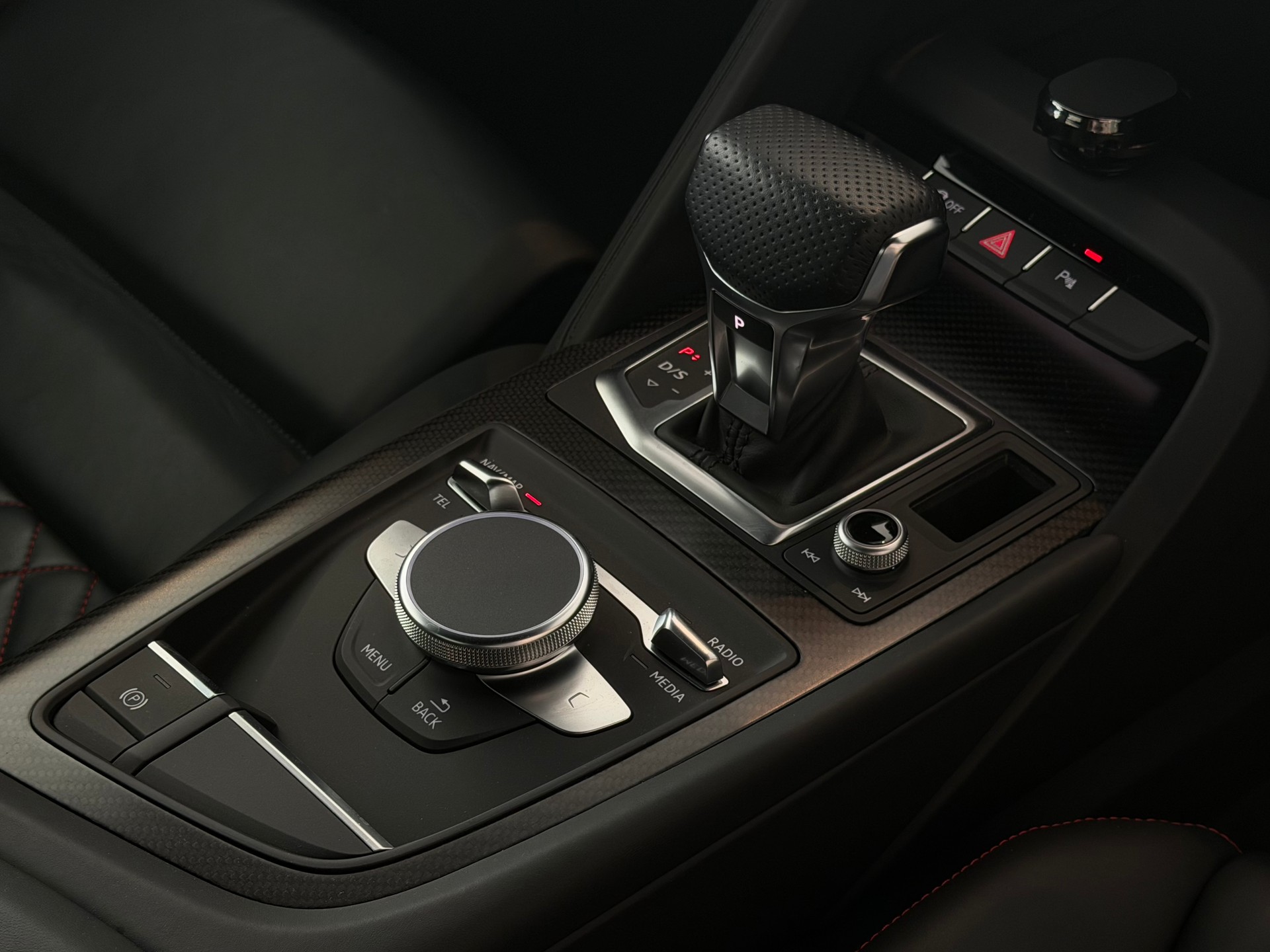 AUDI R8 Coupé performance S-Tronic **PPF Folie**-image-24