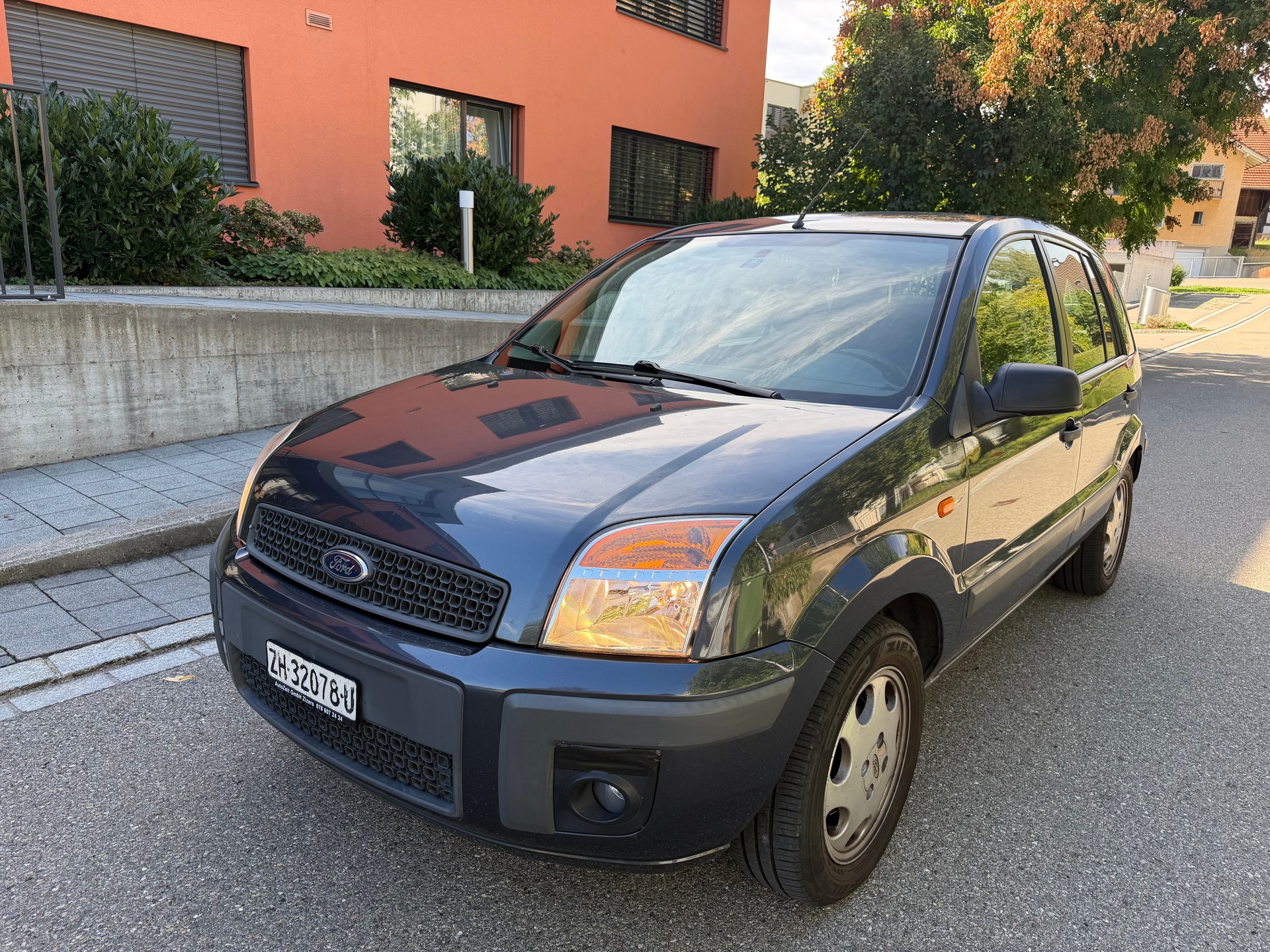 FORD FUSION-image-0
