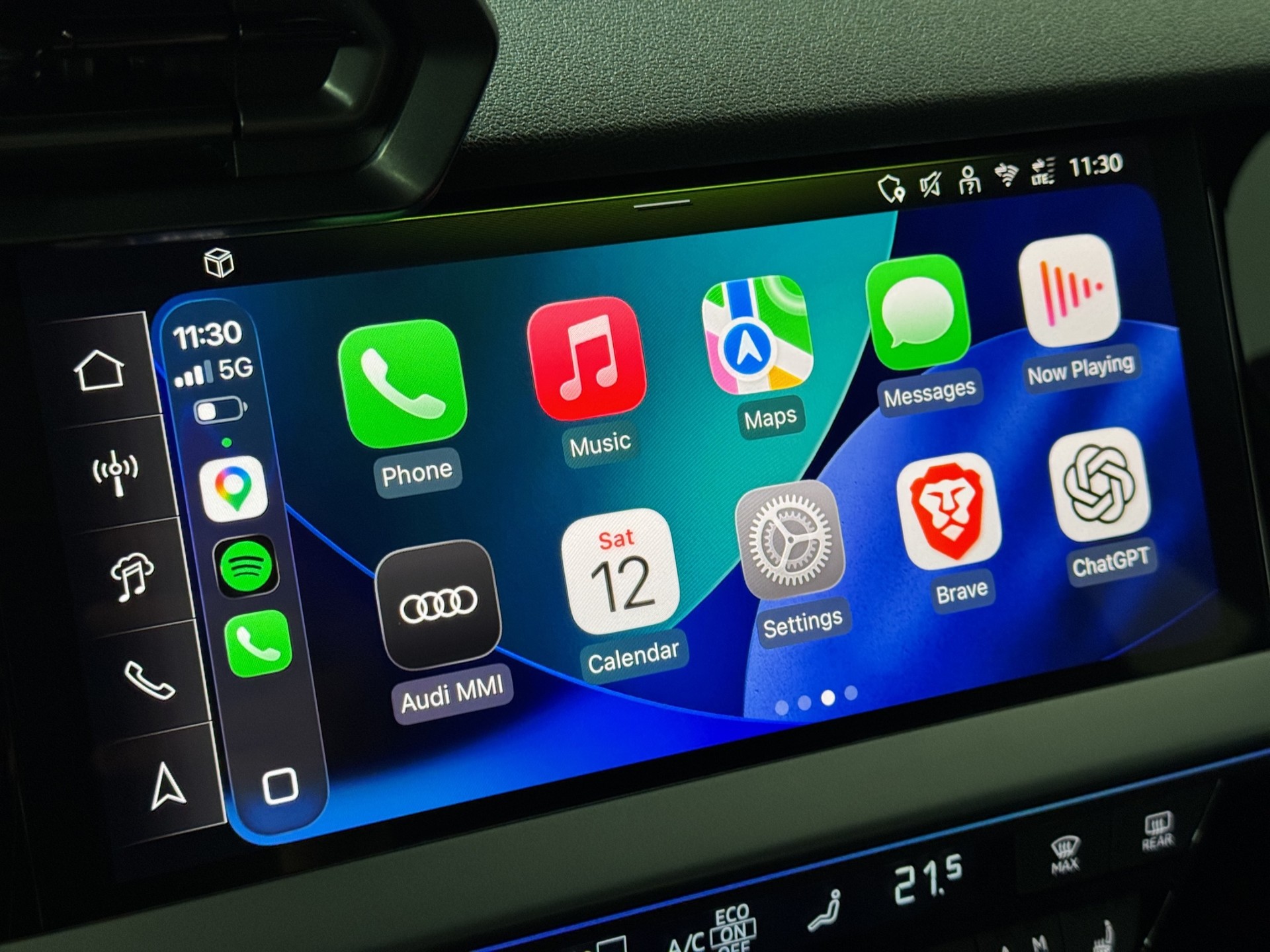 AUDI RS3 Sportback 2.5 TSI quattro S-tronic "Pano-Head Up-Matrix-RS Abgasanlage"-image-18