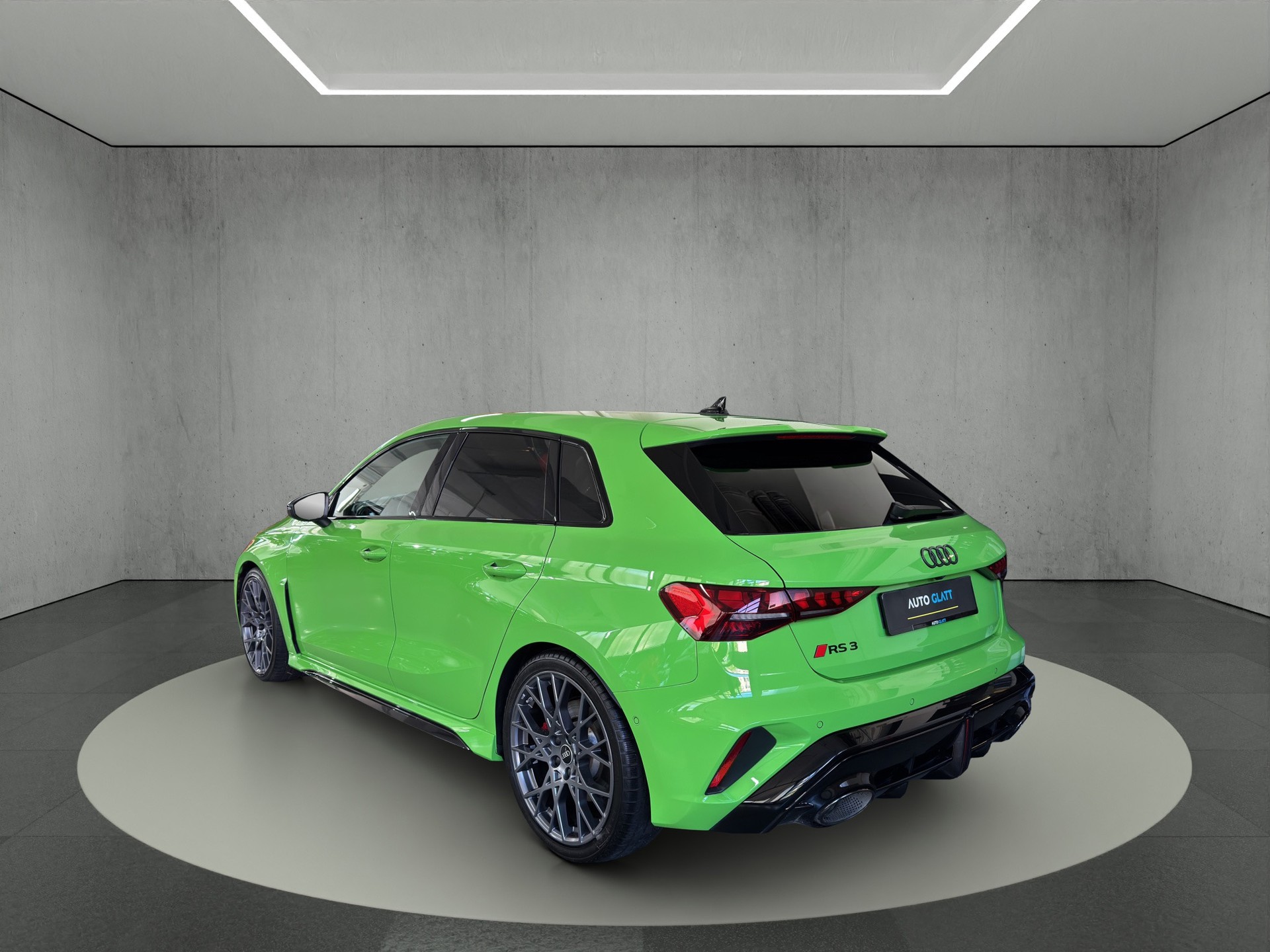 AUDI RS3 Sportback 2.5 TSI quattro S-tronic "Pano-Head Up-Matrix-RS Abgasanlage"-image-4