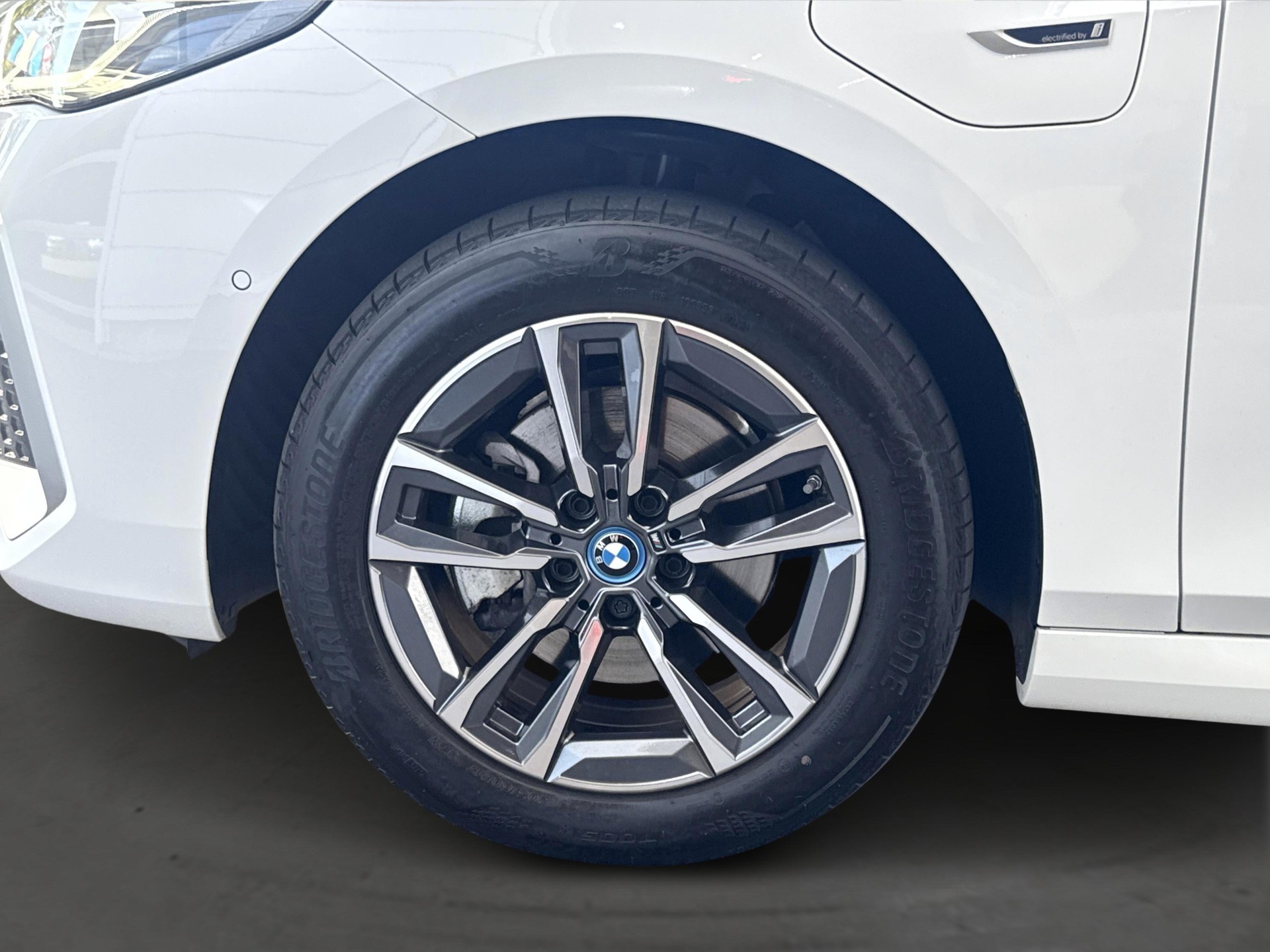 BMW 218d Active Tourer-image-6
