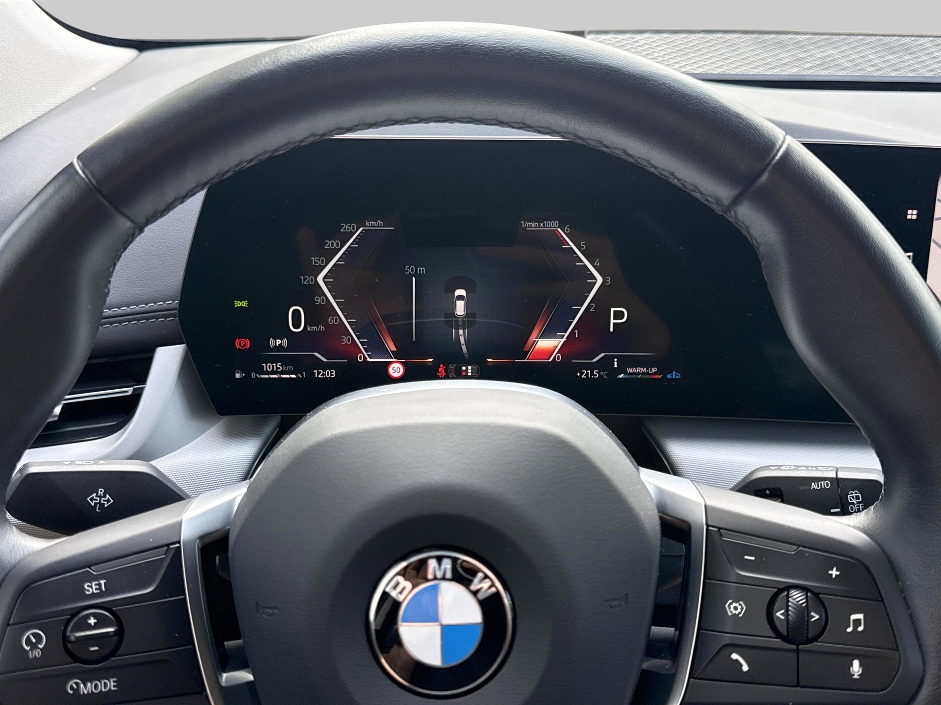 BMW 218d Active Tourer-image-13
