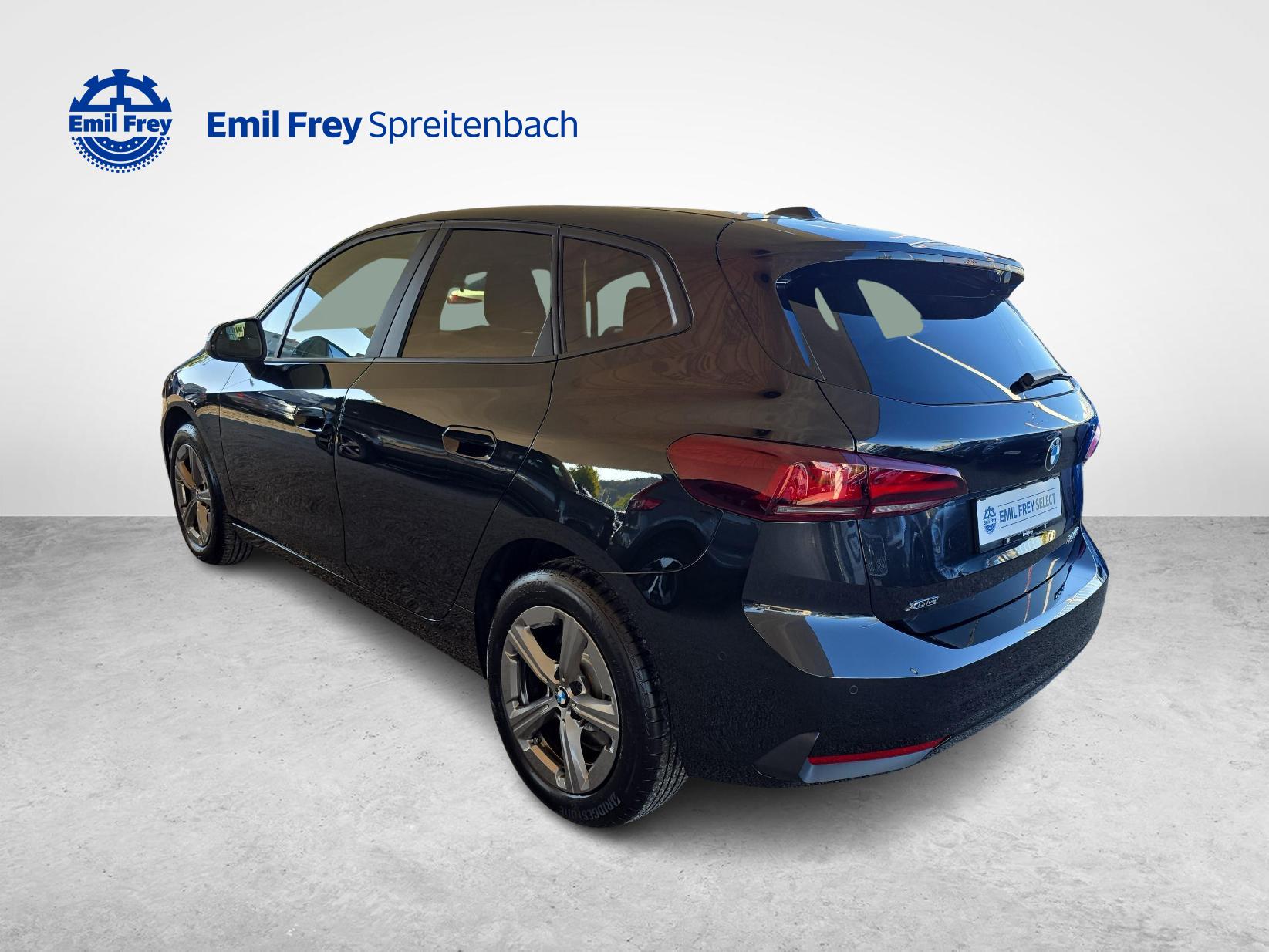 BMW 223i xDrive paddles Active Tourer-image-2
