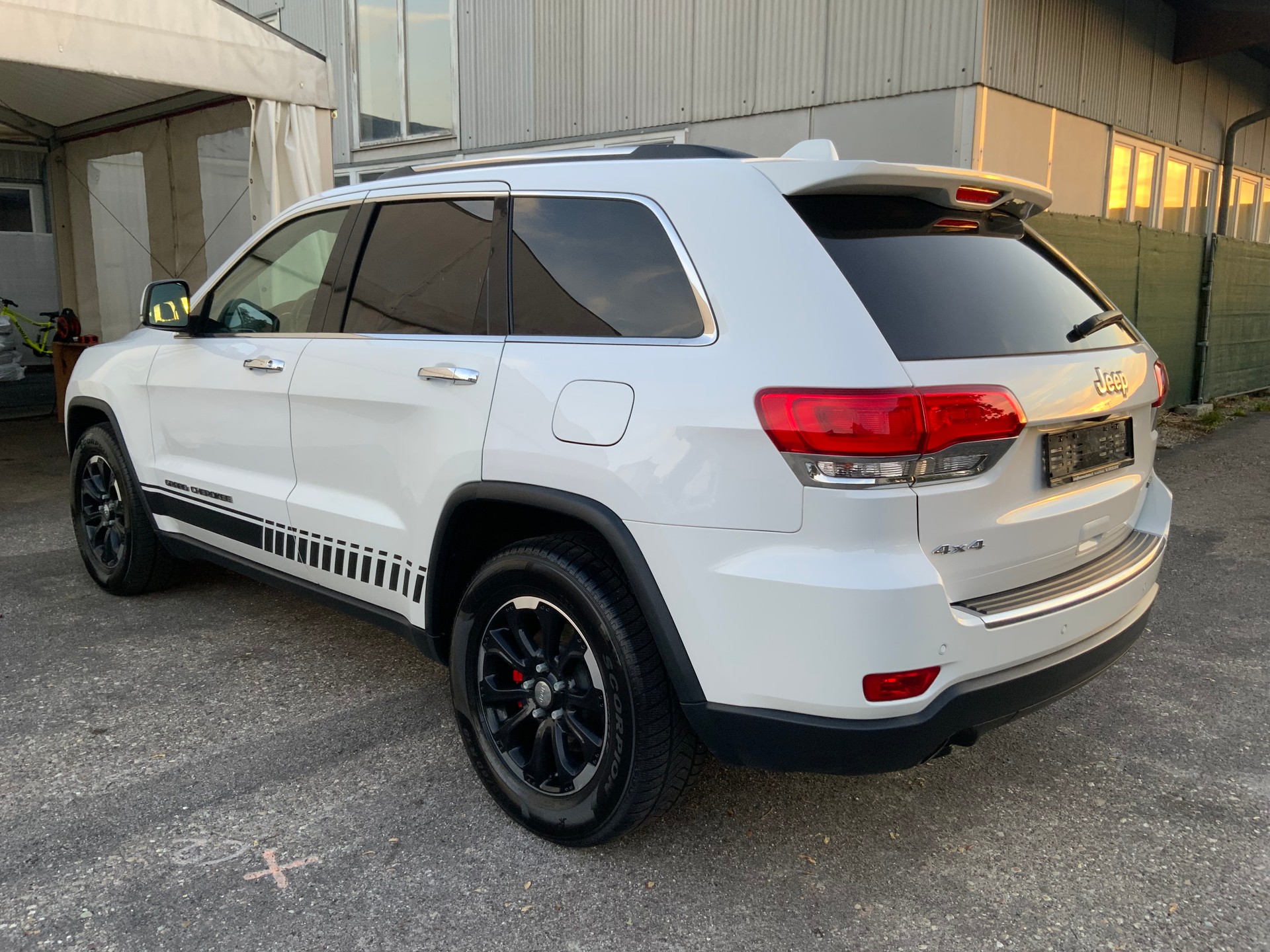 JEEP Grand Cherokee 3.0 CRD Limited Automatic-image-4