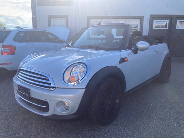 MINI Cooper Cabriolet-image-10