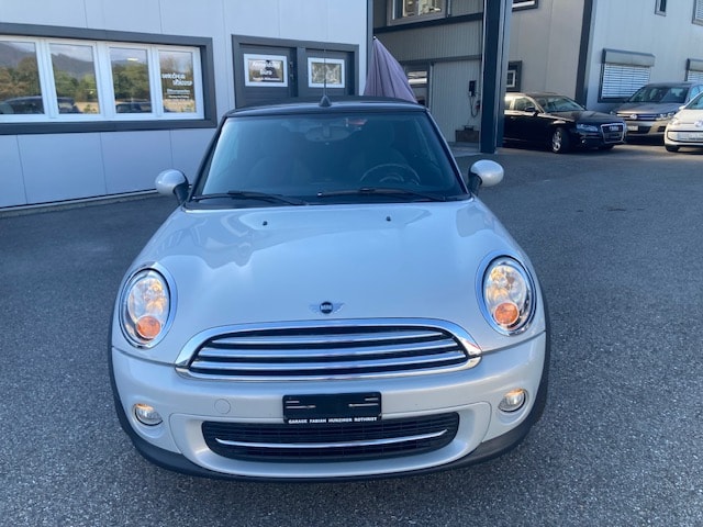 MINI Cooper Cabriolet-image-5