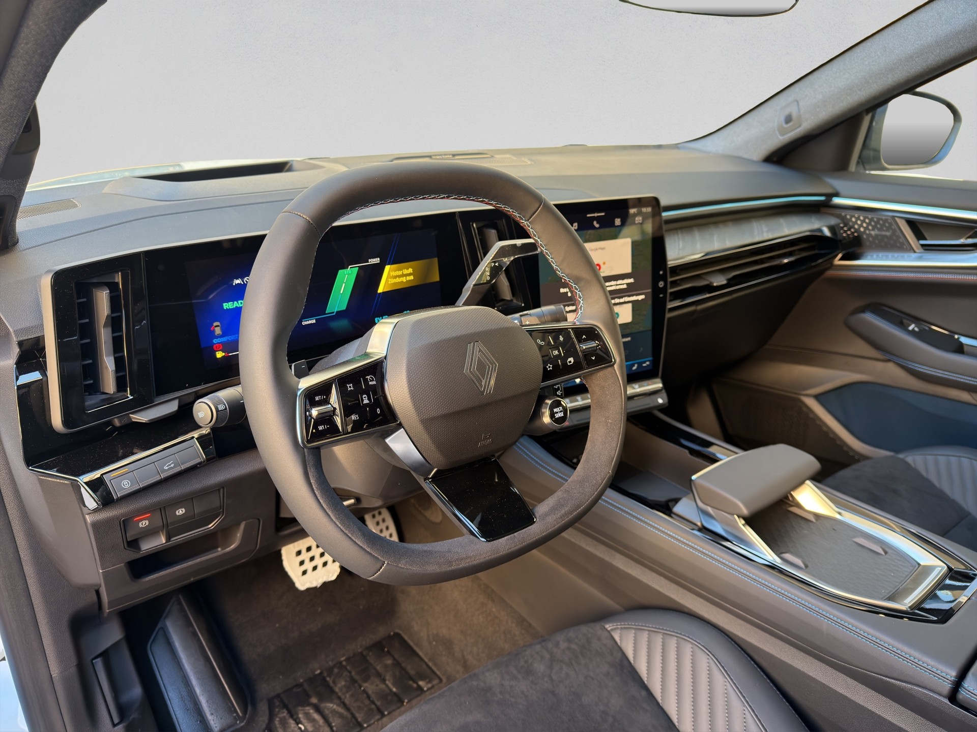 RENAULT Rafale 1.2 E-Tech Hybrid 200 Esprit Alpine-image-5