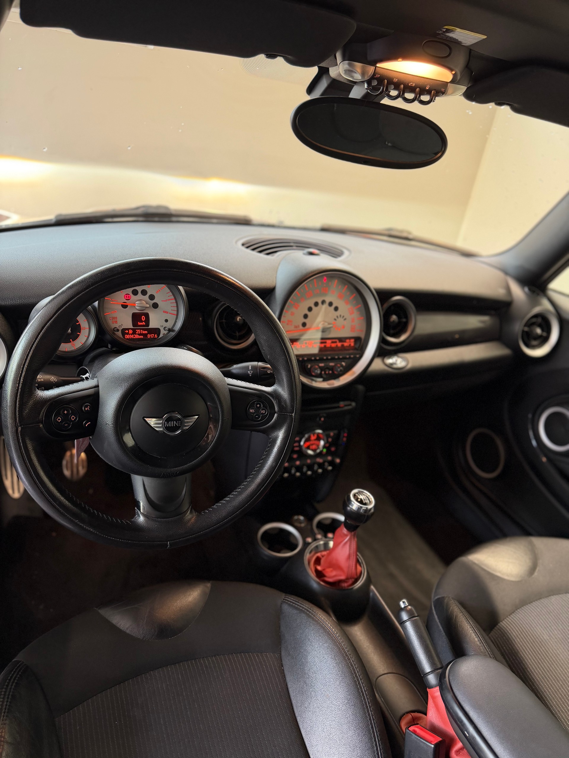 MINI Cooper S Cabriolet-image-5