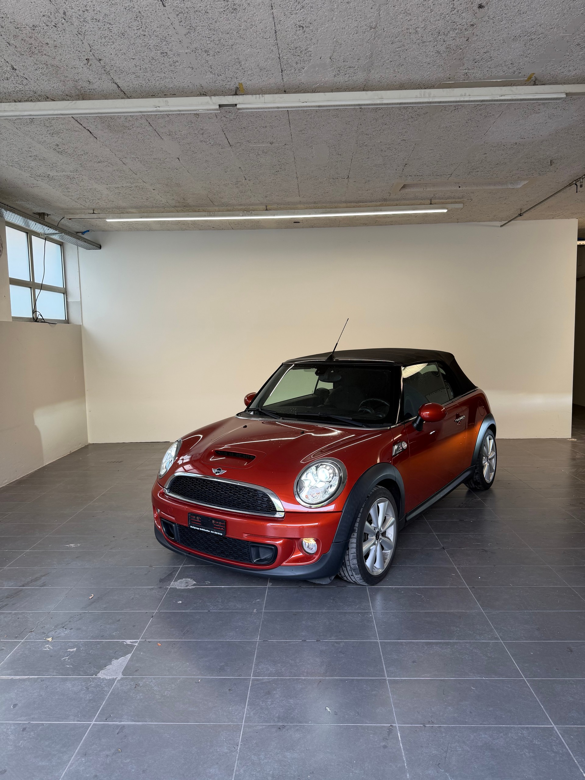 MINI Cooper S Cabriolet-image-0