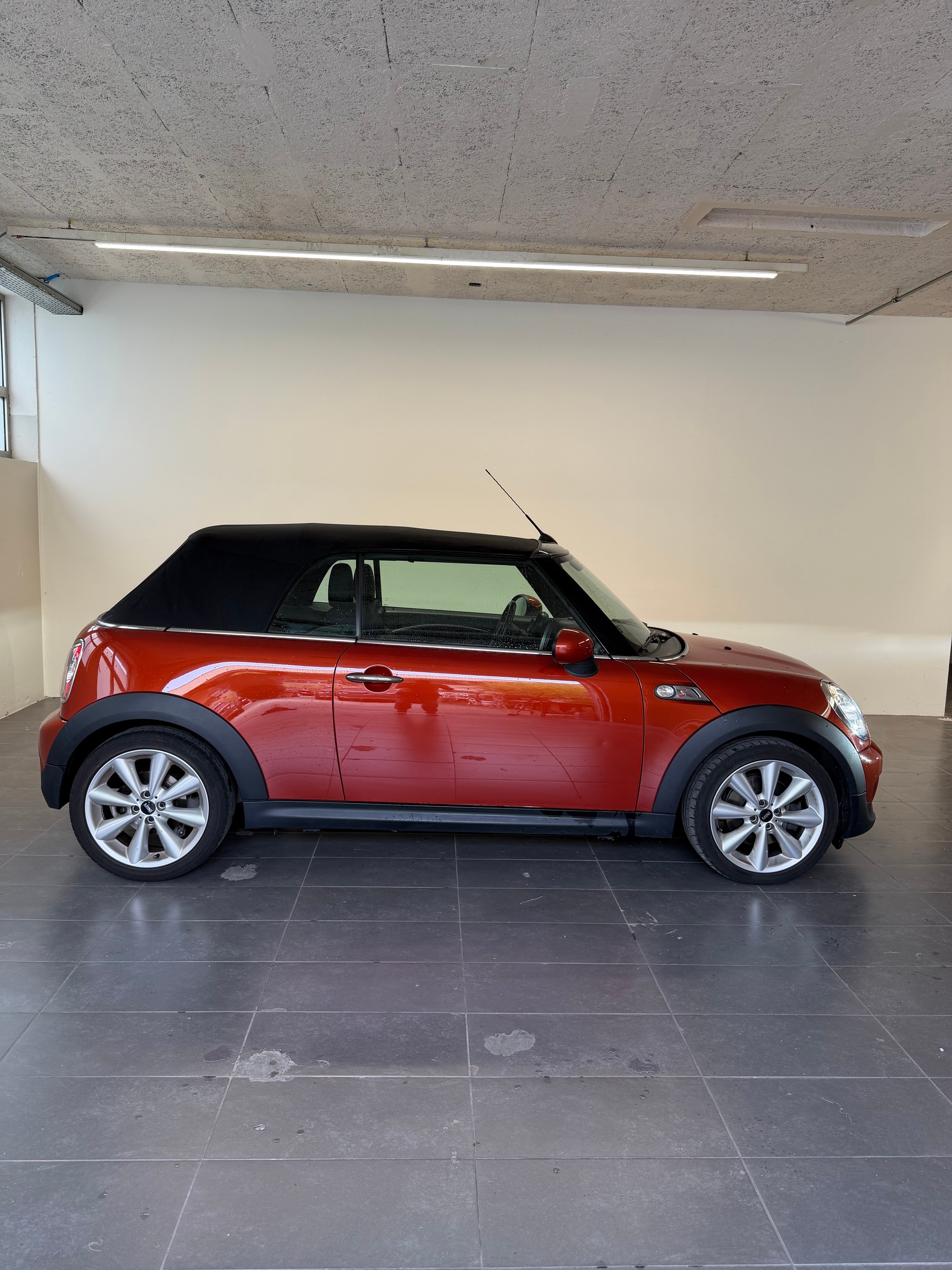MINI Cooper S Cabriolet-image-3