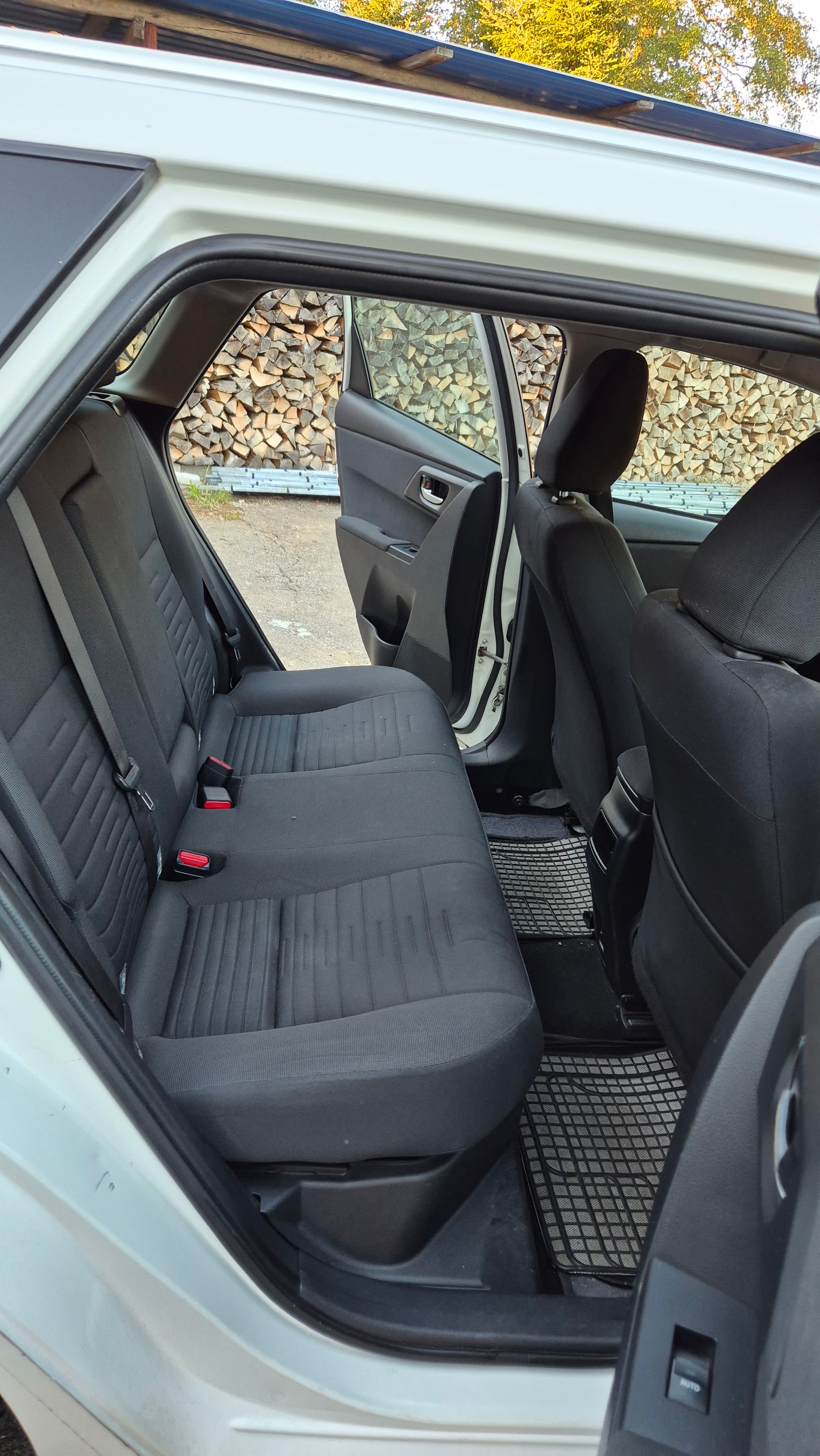 TOYOTA Auris Touring Sports 1.8 HSD Style e-CVT-image-10