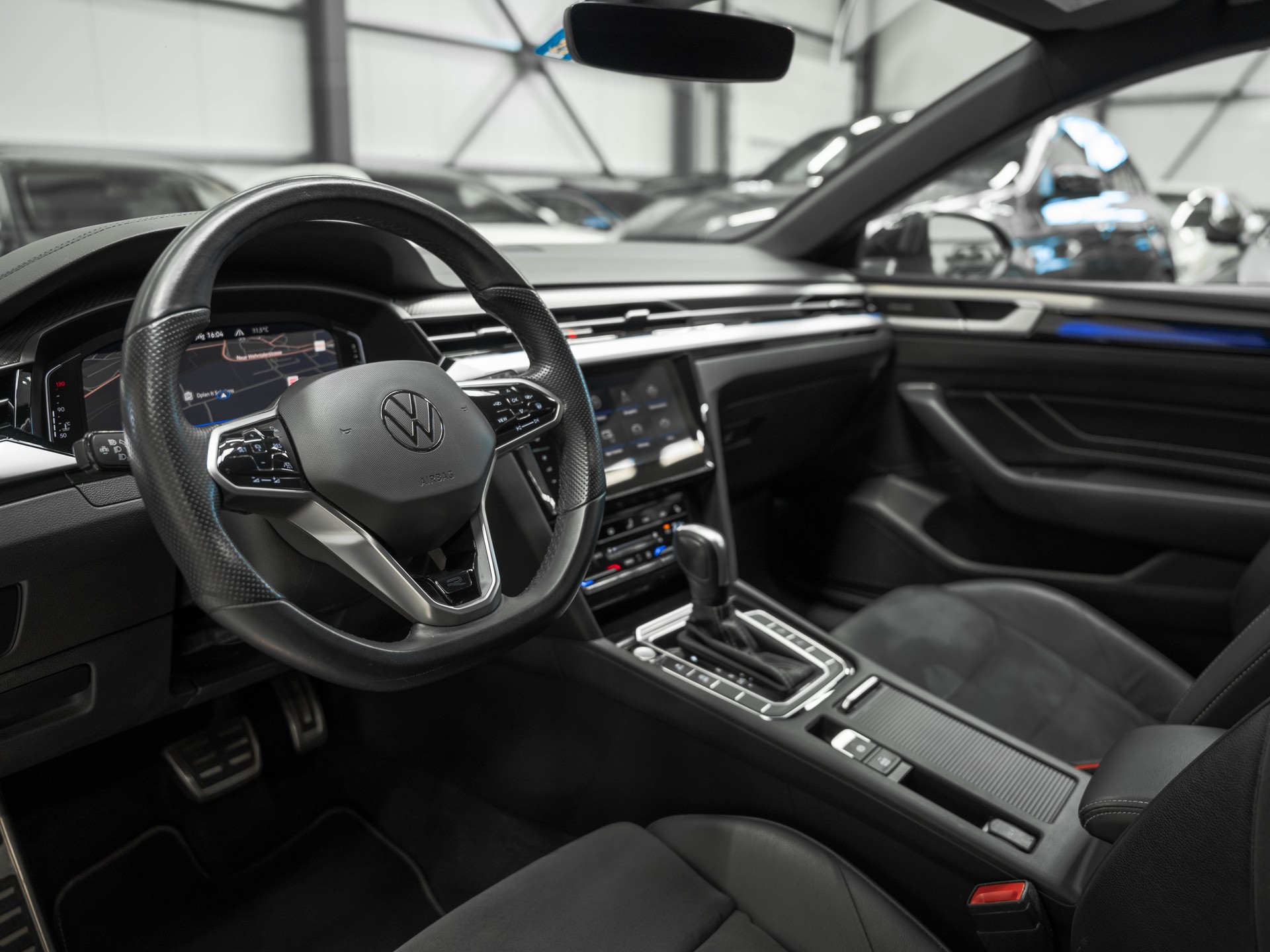VW Arteon 2.0 TSI BMT R-Line DSG-image-7