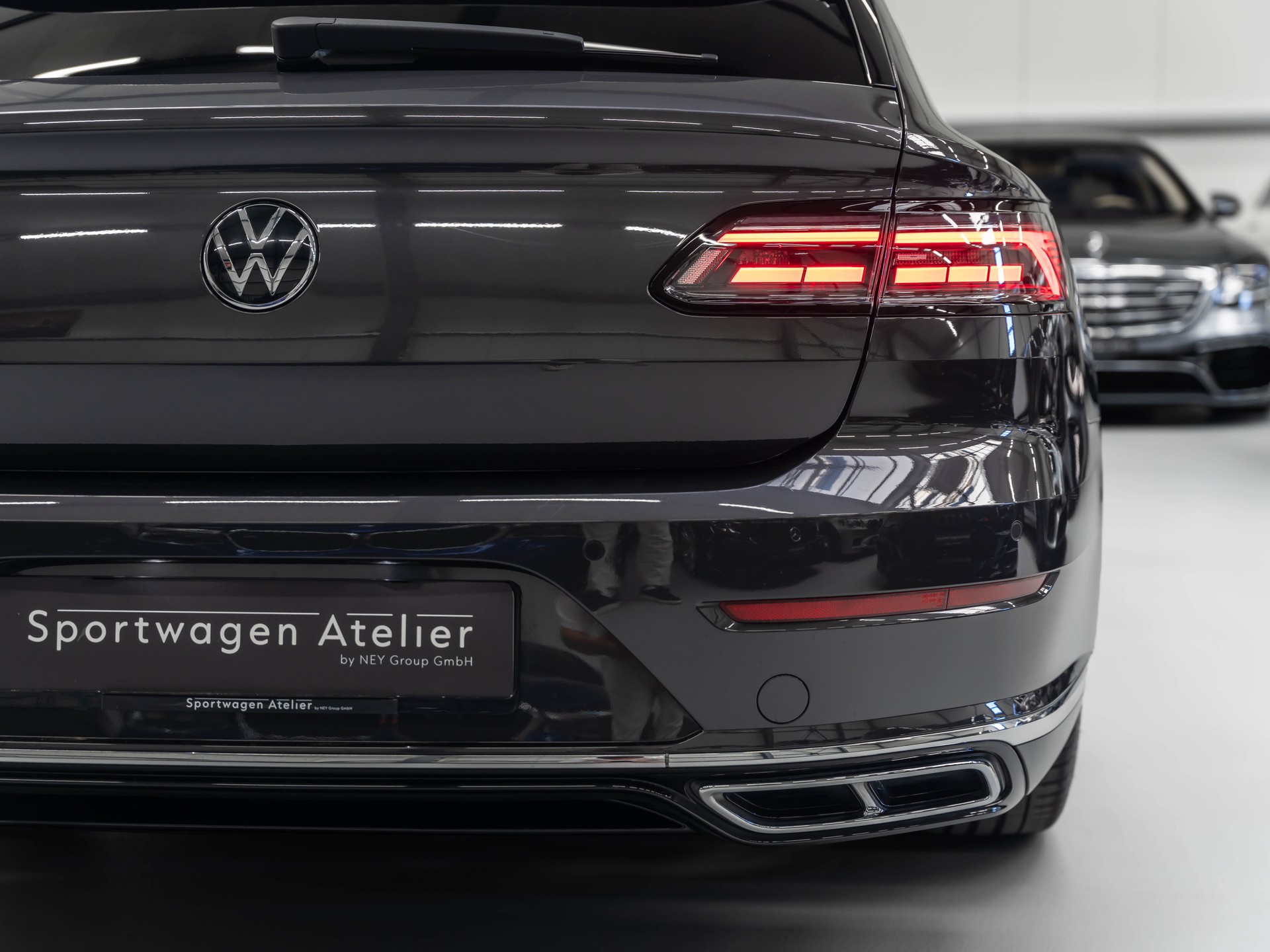 VW Arteon 2.0 TSI BMT R-Line DSG-image-17