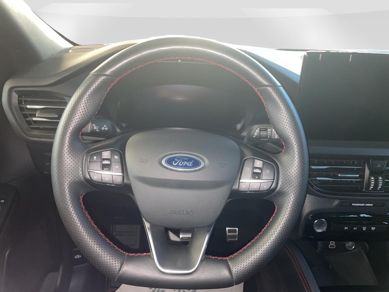 FORD Kuga 2.5 Hybrid ST-Line X 4x4-image-10