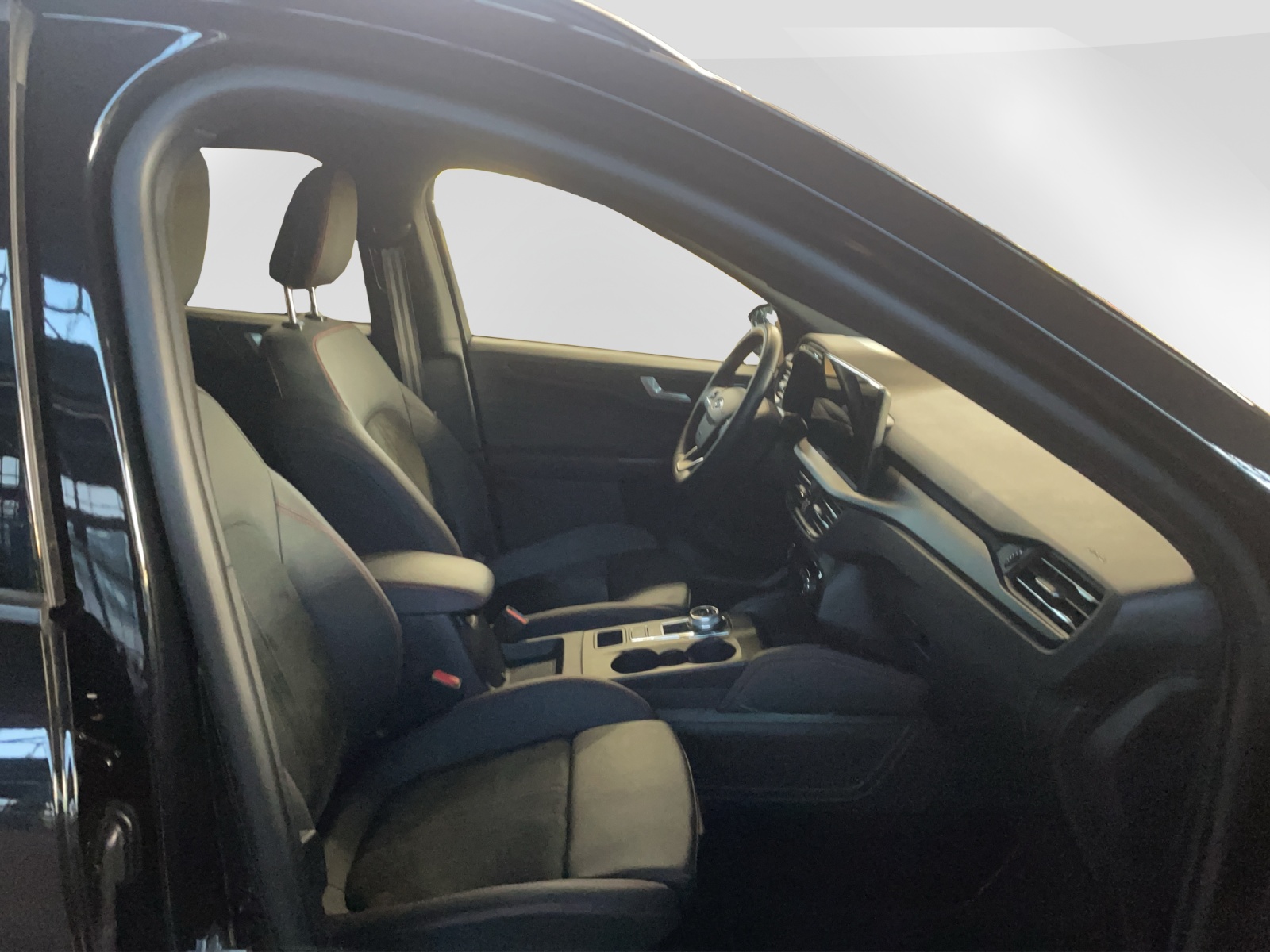 FORD Kuga 2.5 Hybrid ST-Line X 4x4-image-13