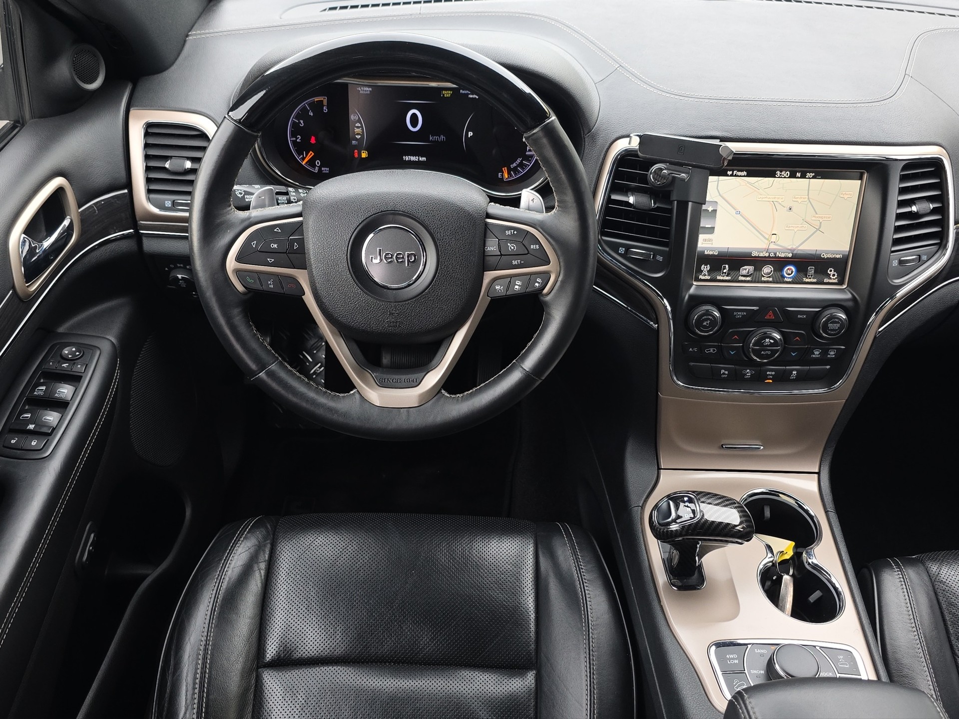 JEEP Grand Cherokee 3.0 CRD Overland Automatic-image-10