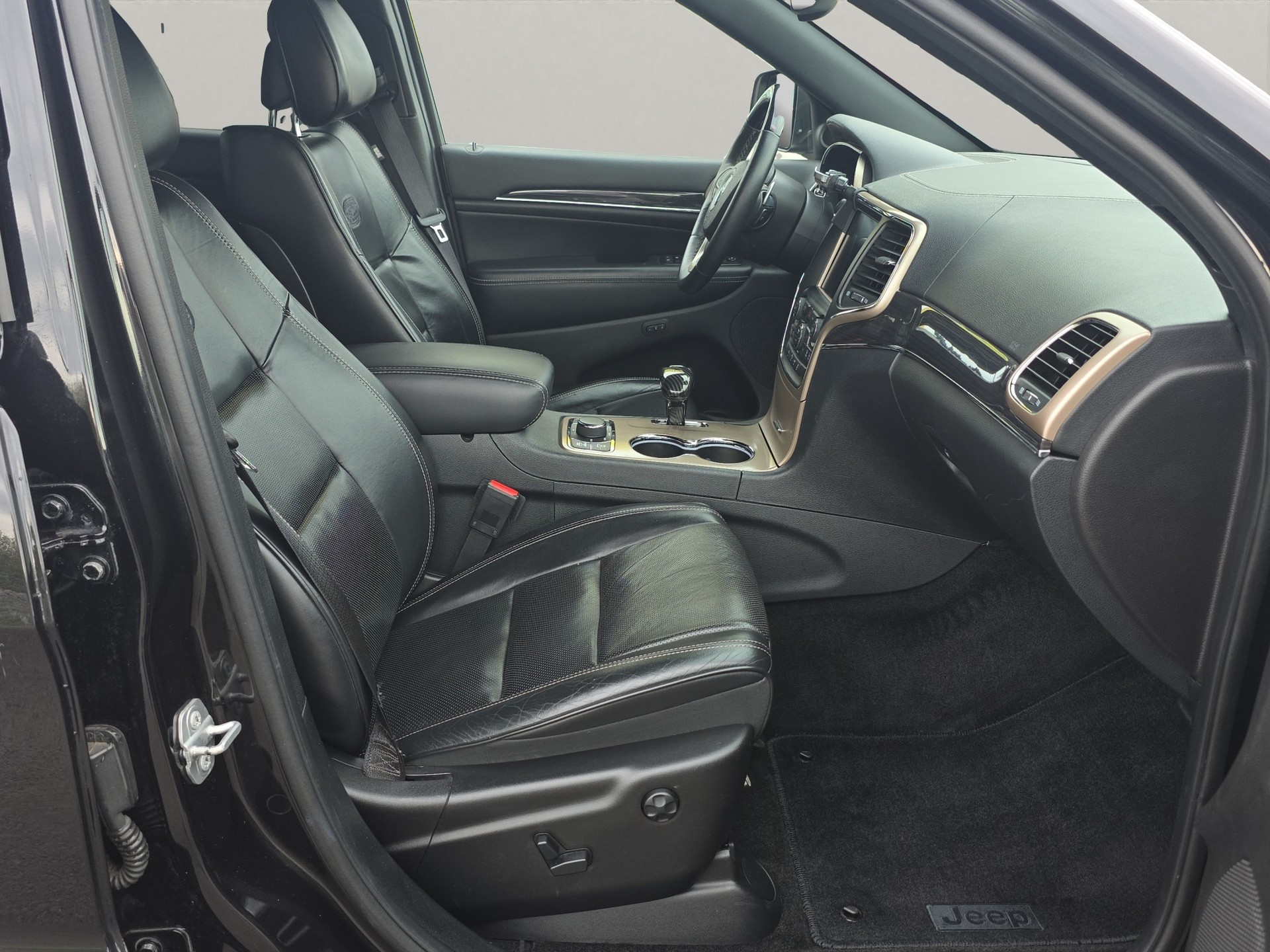 JEEP Grand Cherokee 3.0 CRD Overland Automatic-image-12